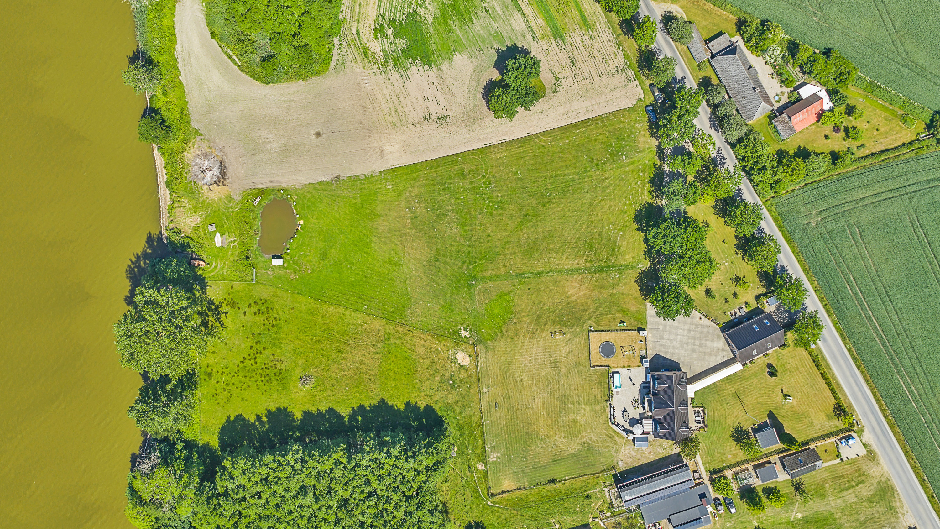 Fremhævet luftfoto billede i fuldskærmstilstand. Billede af Fleningevej 11, Korinth, 5600 Faaborg