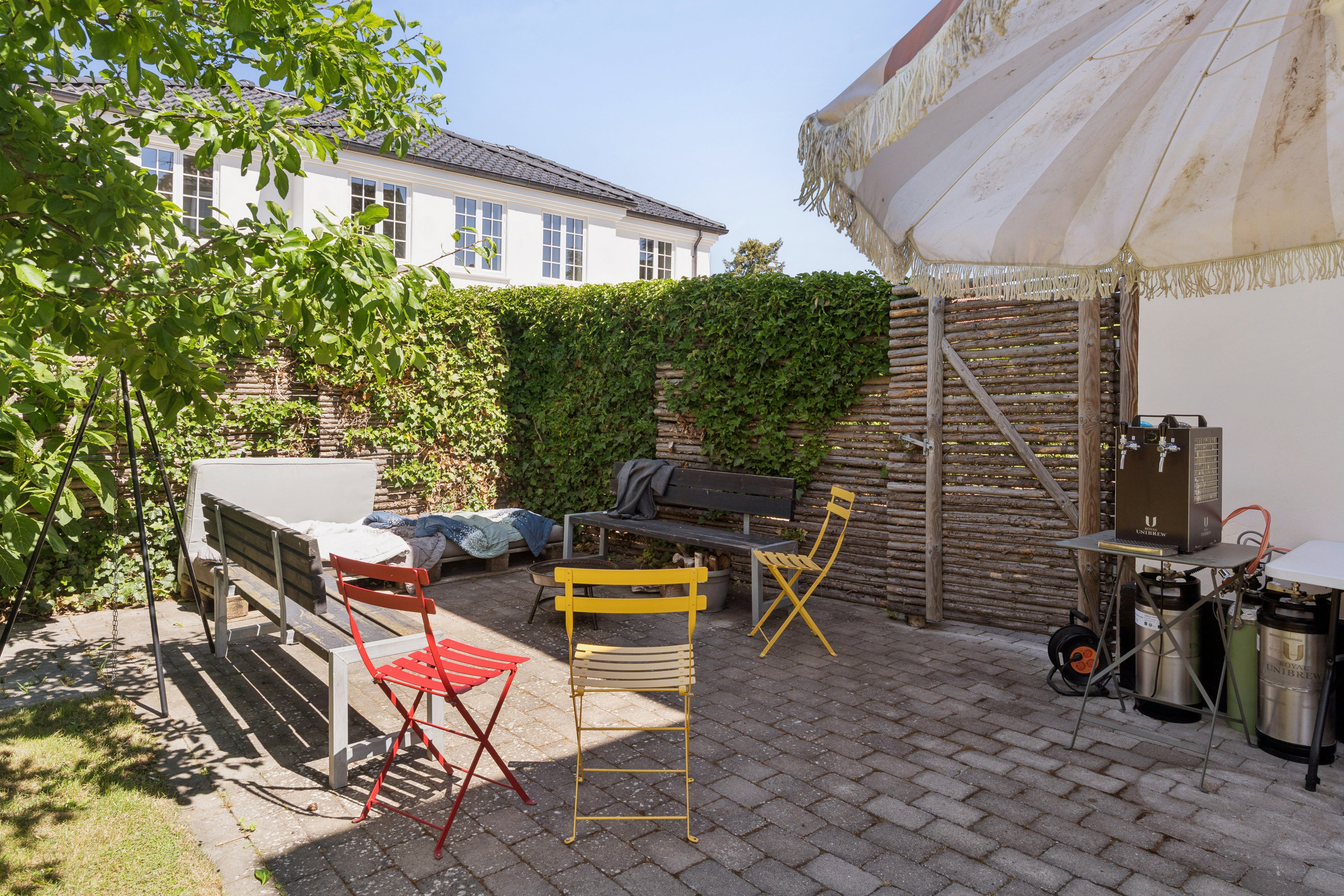 Fremhævet terrasse billede i fuldskærmstilstand. Billede af Svanemøllevej 33, 2900 Hellerup
