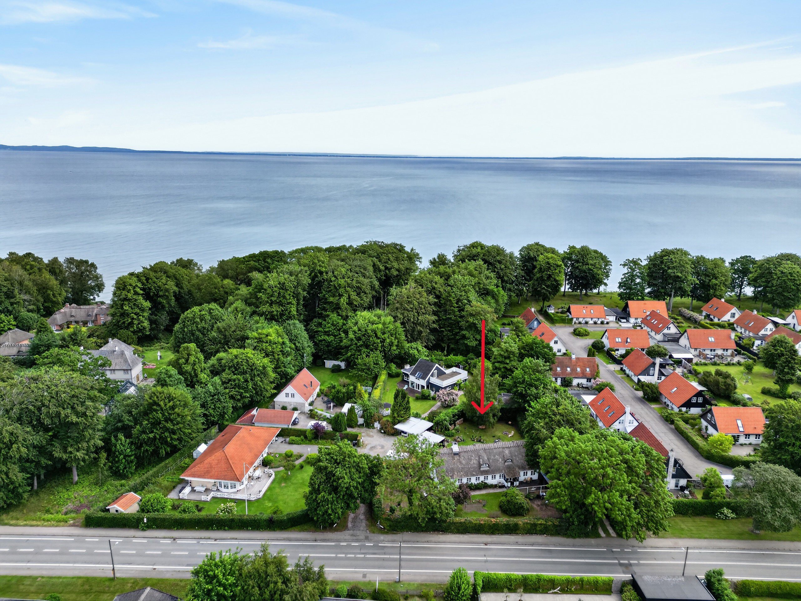 Fremhævet  billede i fuldskærmstilstand. Billede af Munkerup Strandvej 70, 3120 Dronningmølle