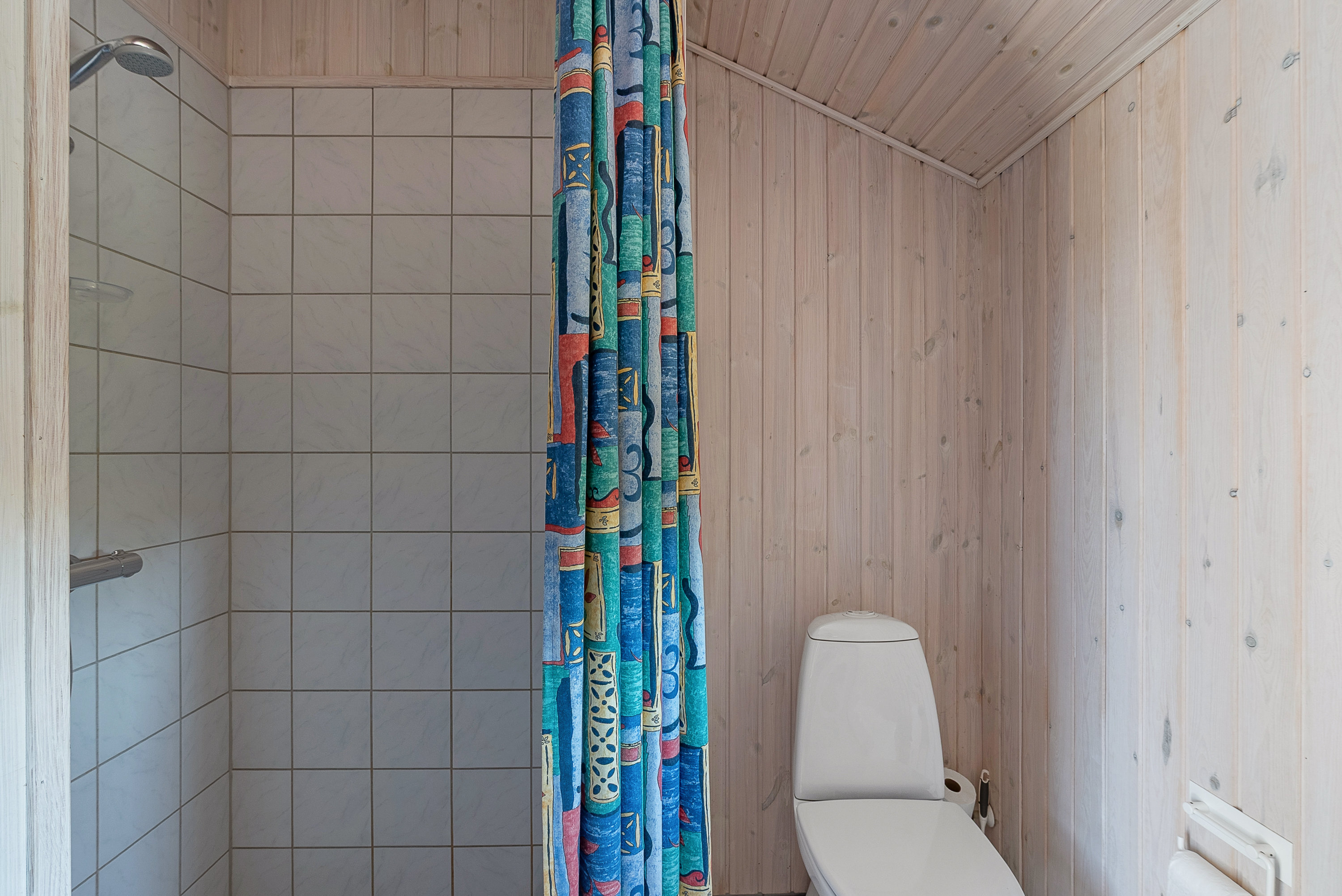 Fremhævet toilet billede i fuldskærmstilstand. Billede af Vigøvej 10, Bøjden, 5600 Faaborg
