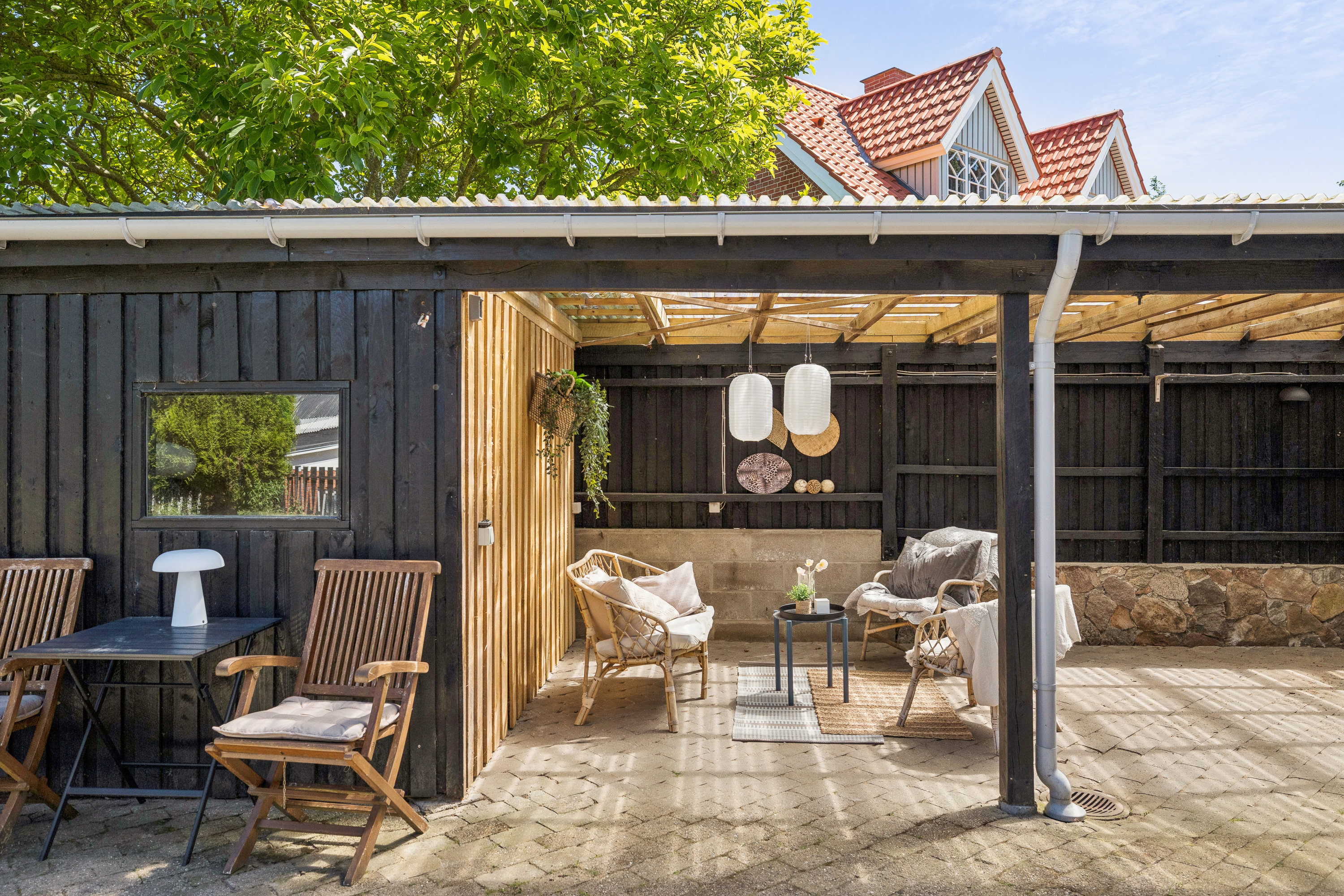Fremhævet terrasse billede i fuldskærmstilstand. Billede af Hårby Bygade 30, Hårby, 8660 Skanderborg
