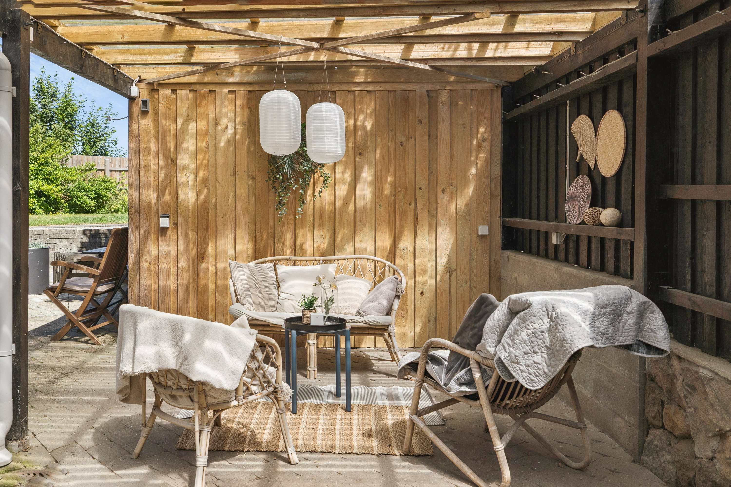 Fremhævet terrasse billede i fuldskærmstilstand. Billede af Hårby Bygade 30, Hårby, 8660 Skanderborg