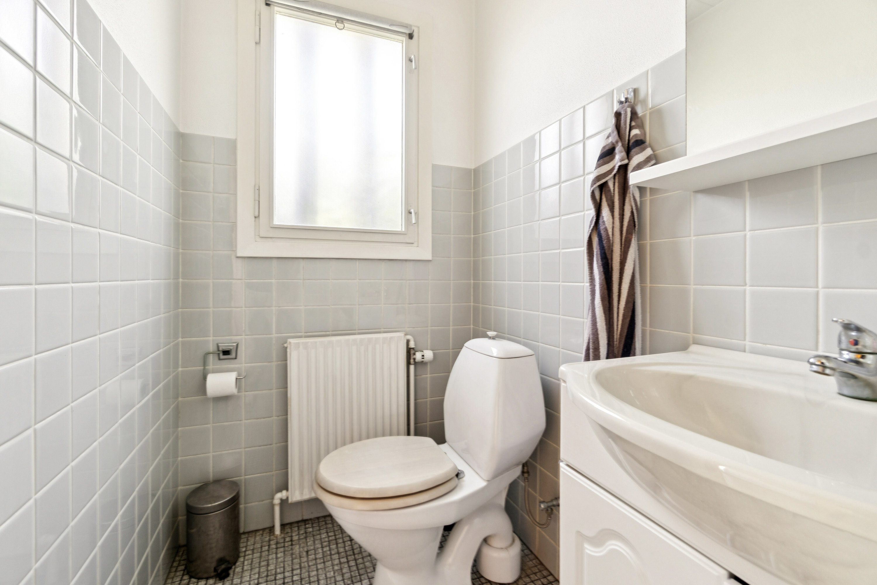 Fremhævet toilet billede i fuldskærmstilstand. Billede af Lykkesvej 33, Tilsted, 7700 Thisted