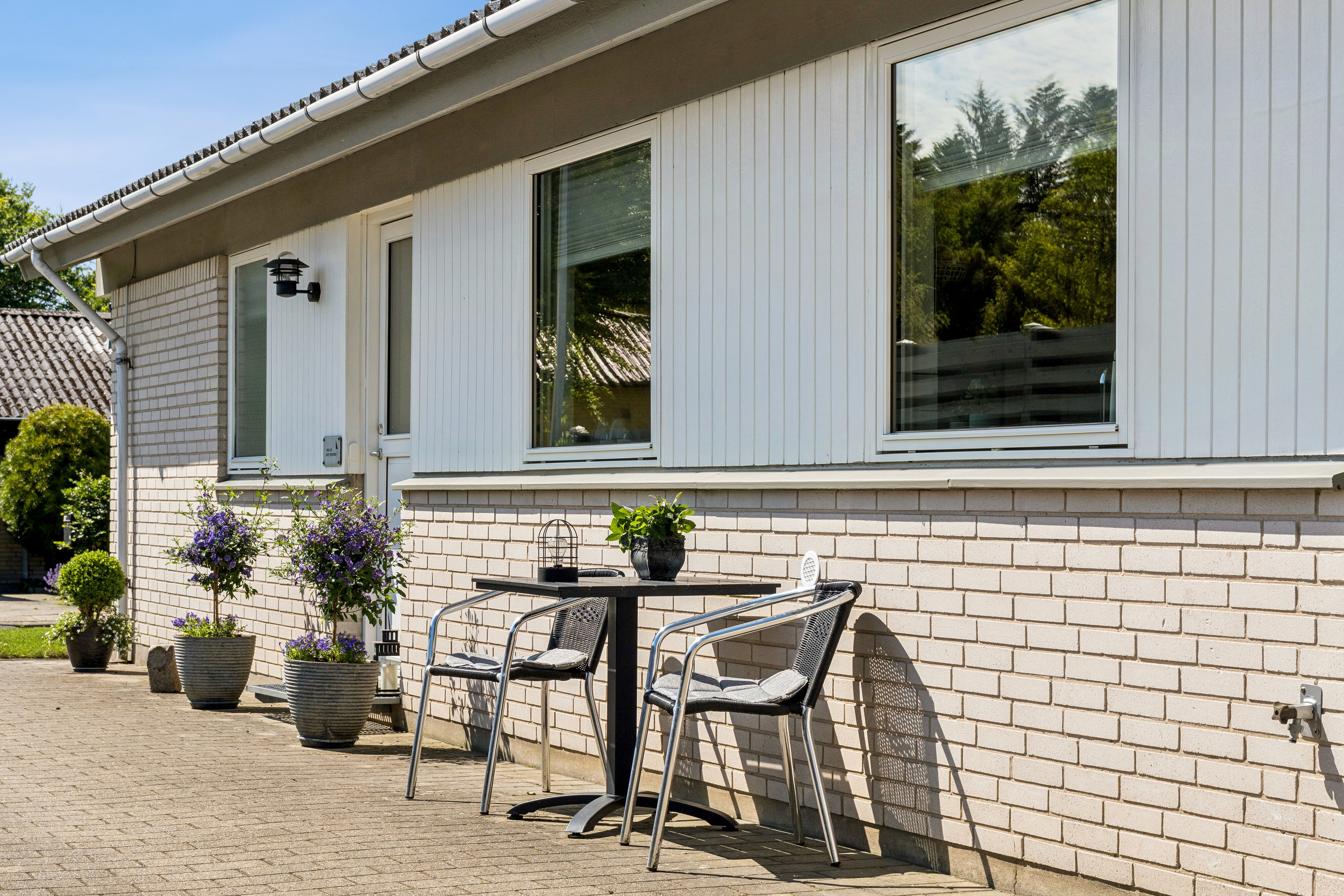 Fremhævet terrasse billede i fuldskærmstilstand. Billede af Havrevænget 7, Bjergby, 9800 Hjørring