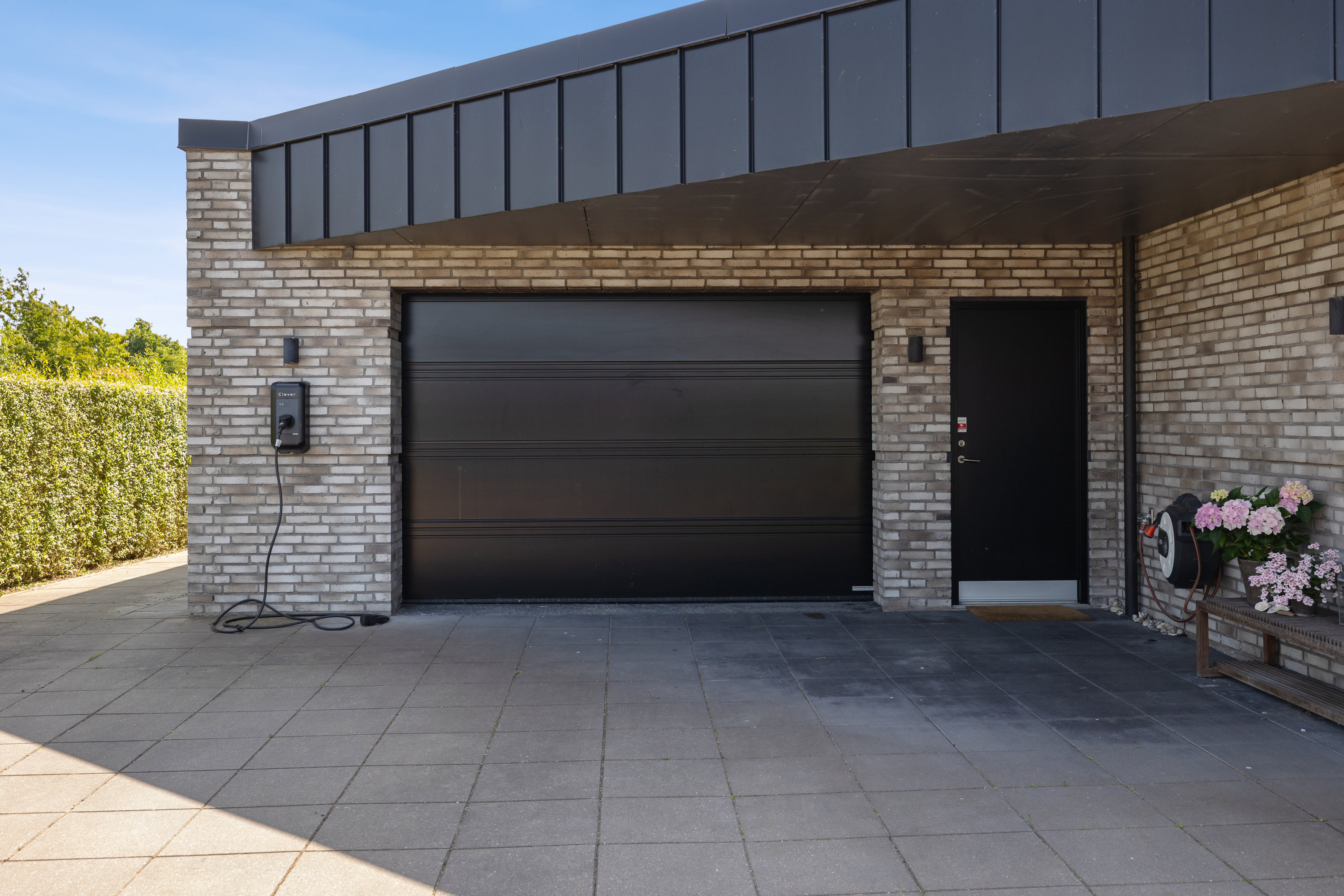Fremhævet garage billede i fuldskærmstilstand. Billede af Bavnehøjvej 17, Valsgård, 9500 Hobro