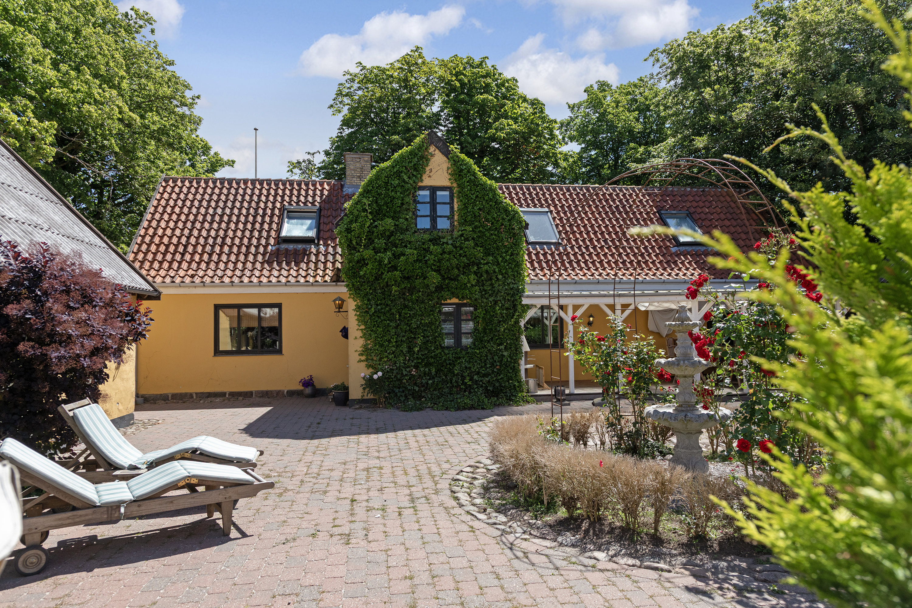 Fremhævet terrasse billede i fuldskærmstilstand. Billede af Tømmerupvej 108, 2770 Kastrup
