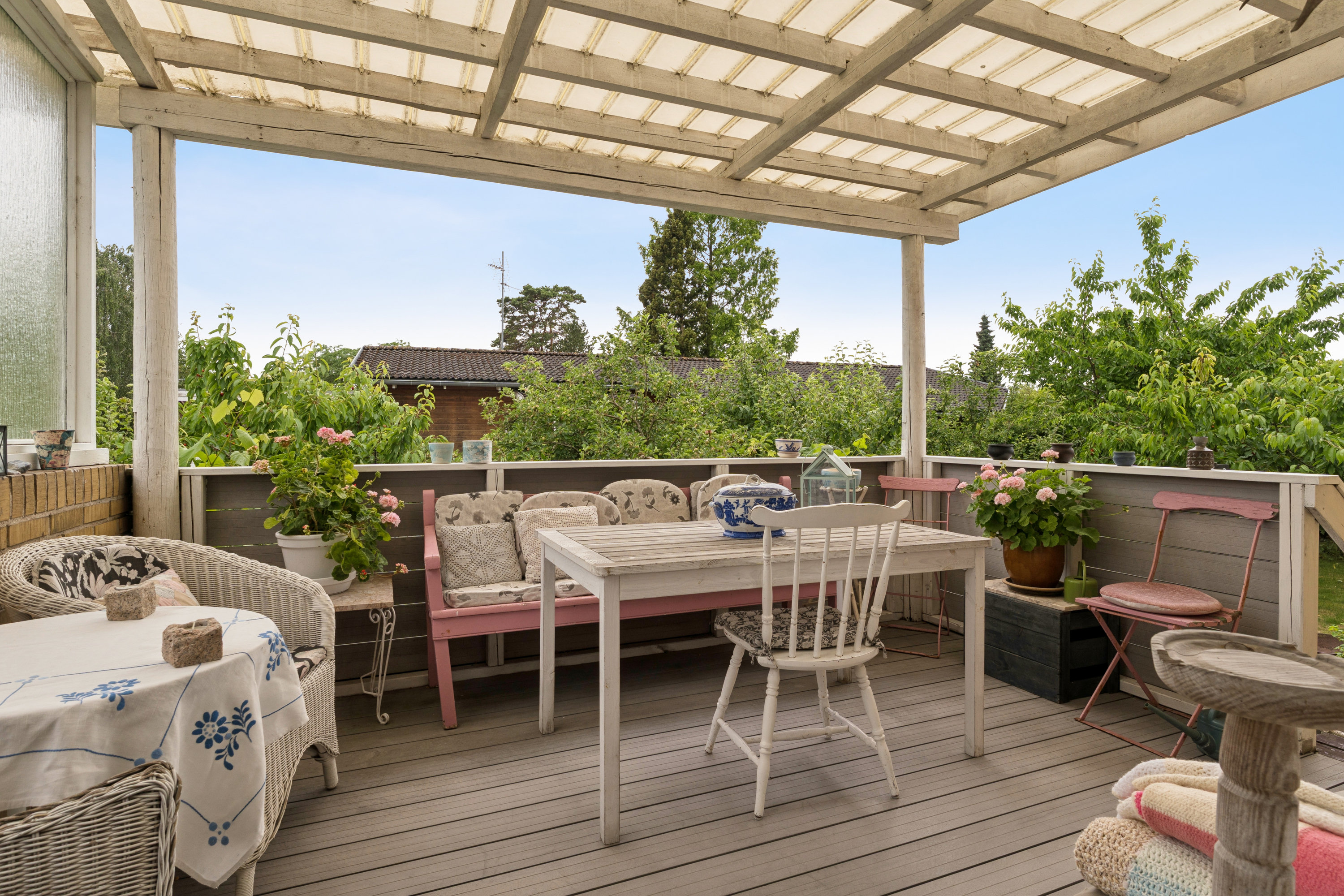 Fremhævet terrasse billede i fuldskærmstilstand. Billede af Grønsvinget 34, 2730 Herlev