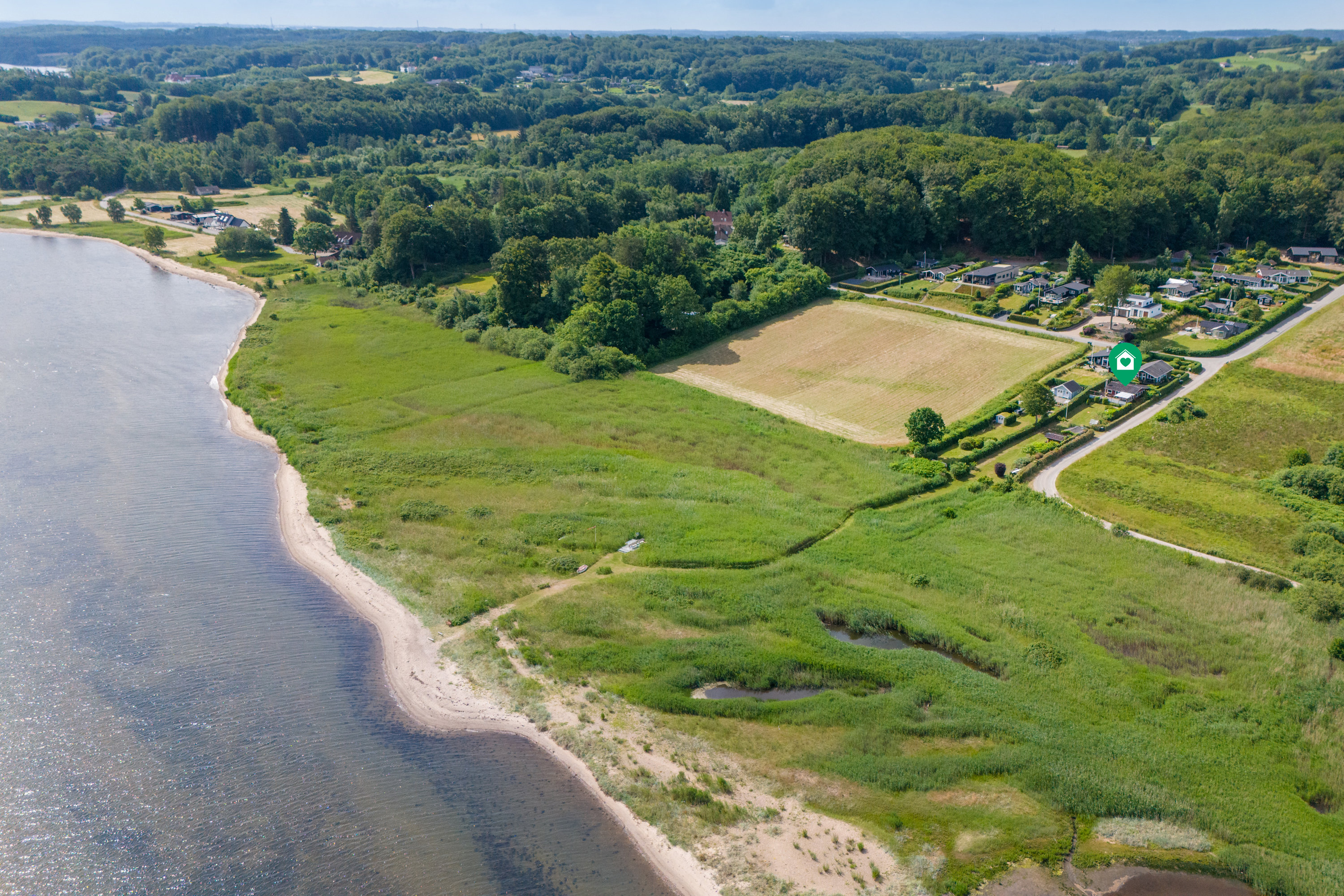 Fremhævet luftfoto billede i fuldskærmstilstand. Billede af Lodsvej 114, Sellerup Strand, 7080 Børkop