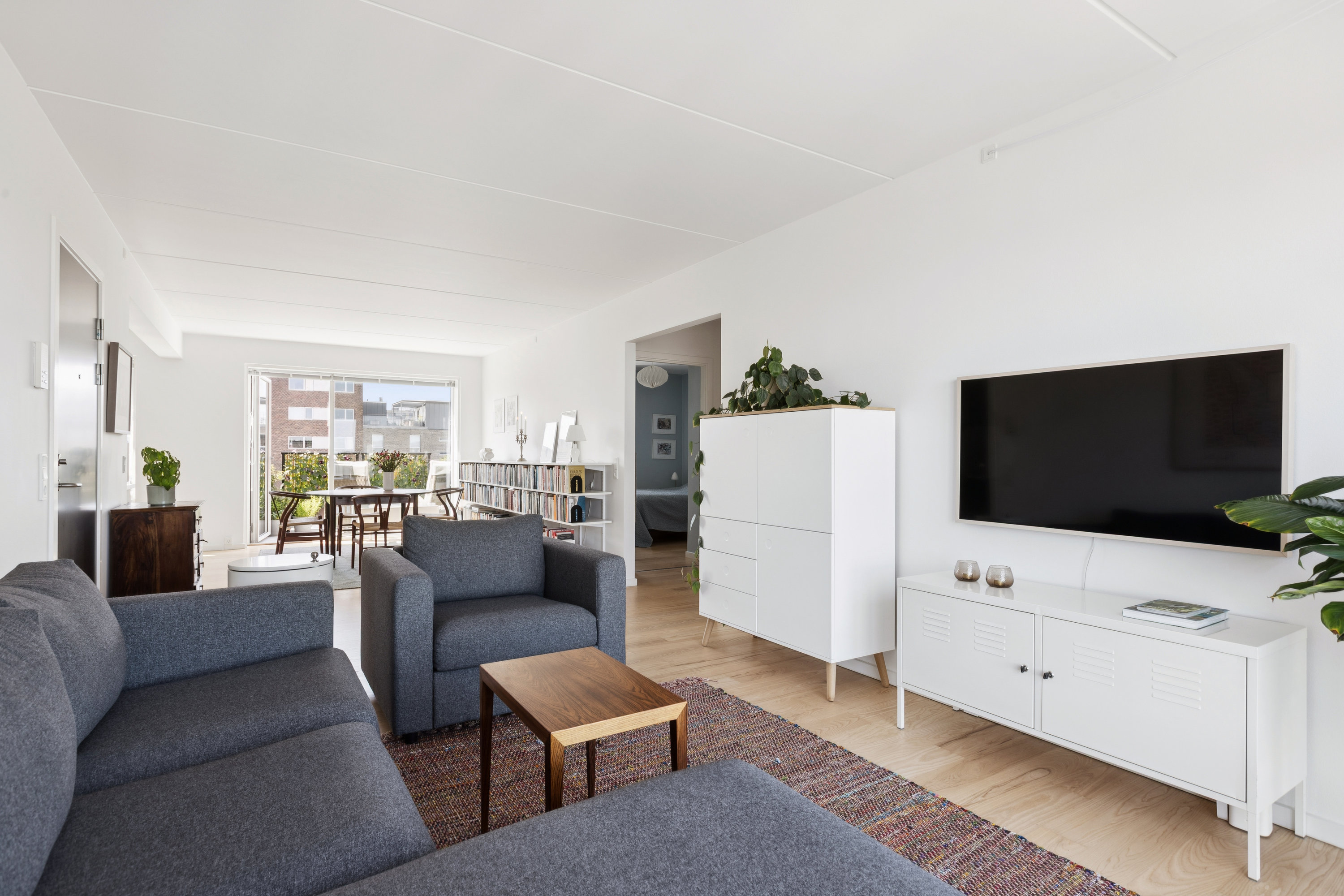 Fremhævet stue billede i fuldskærmstilstand. Billede af C.F. Møllers Allé 2C, 7. th., 2300 København S