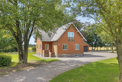 Lavløkkevej 2