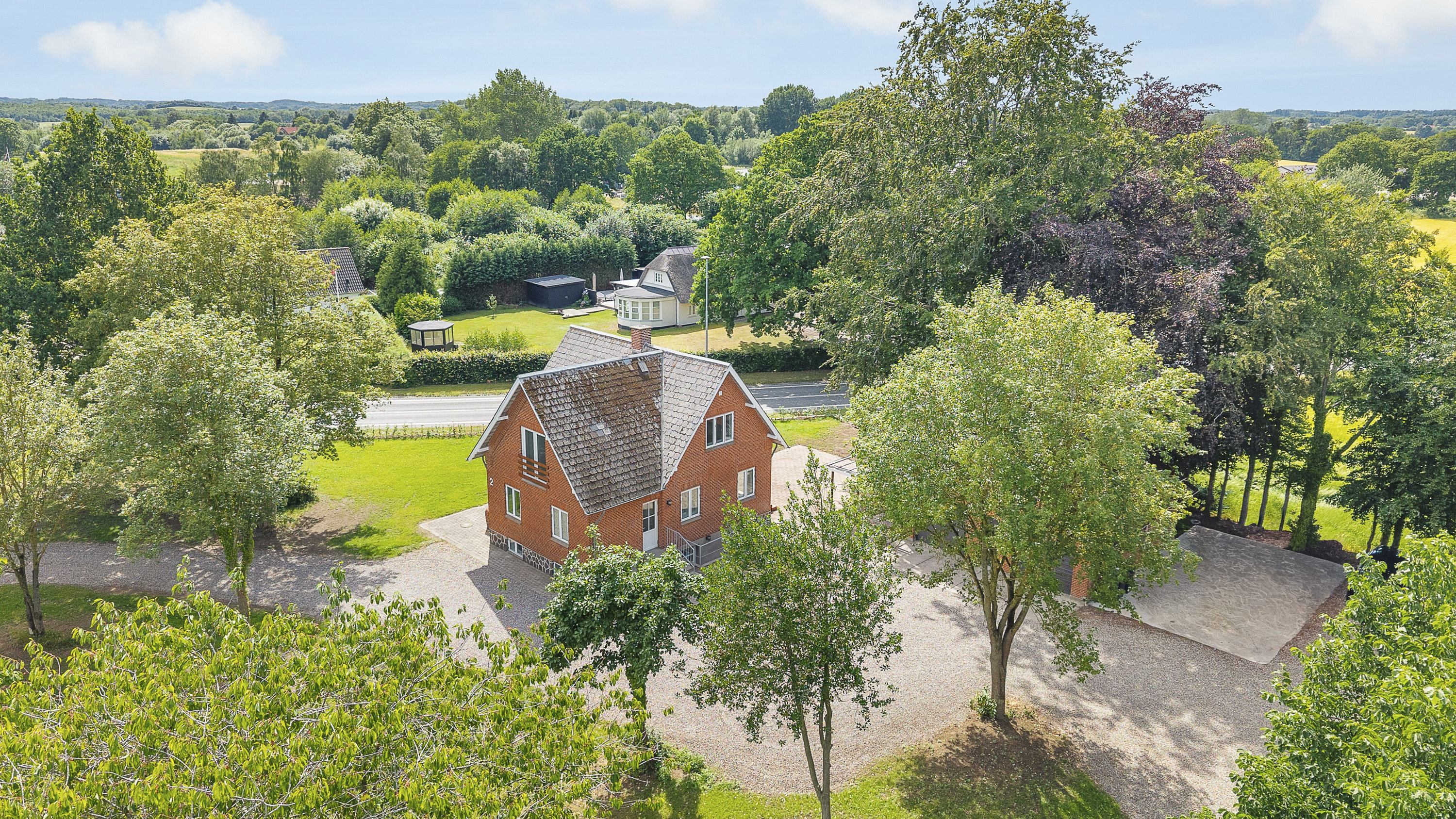 Fremhævet luftfoto billede i fuldskærmstilstand. Billede af Lavløkkevej 2, Trøstrup, 5210 Odense NV