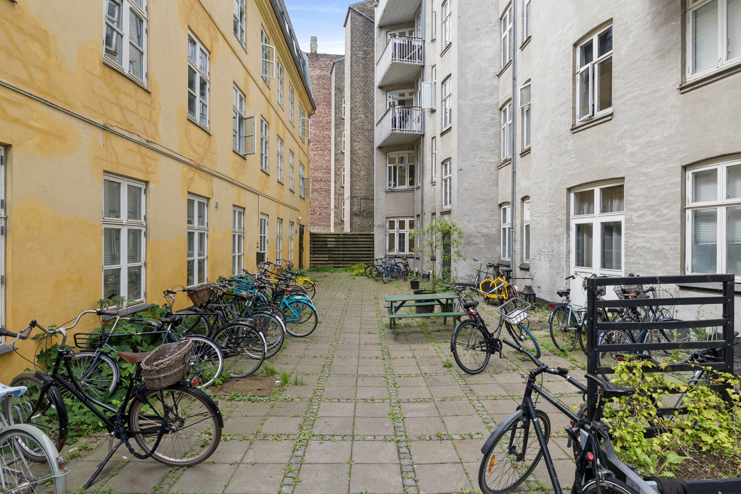 Fremhævet andet billede i fuldskærmstilstand. Billede af Ryesgade 112A, 3. tv., 2100 København Ø