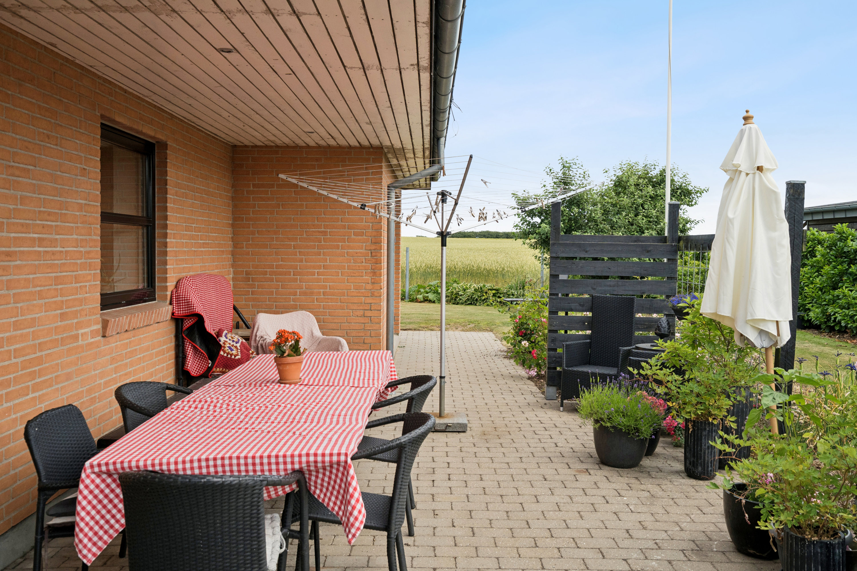 Fremhævet terrasse billede i fuldskærmstilstand. Billede af Vangen 10, Gassum, 8981 Spentrup