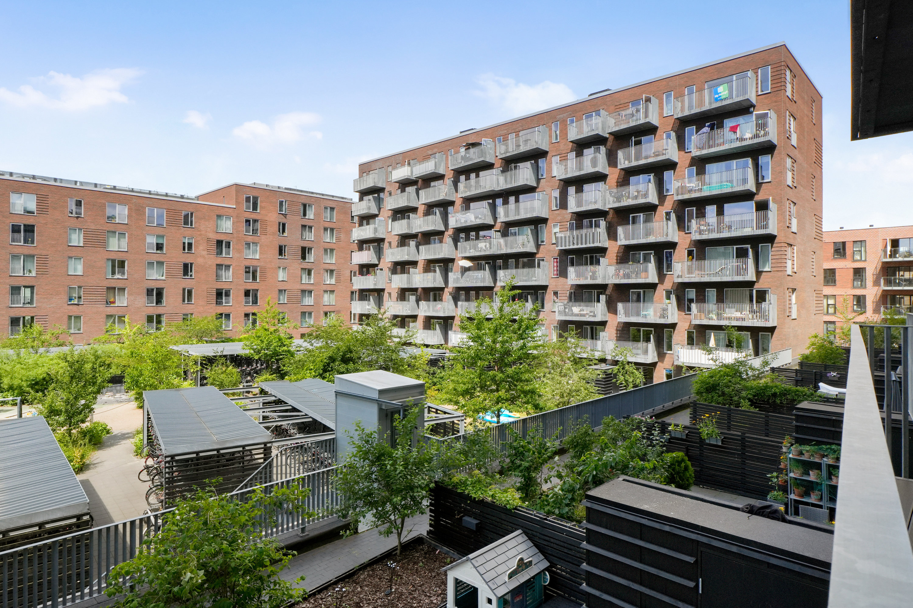 Fremhævet gårdmiljø billede i fuldskærmstilstand. Billede af Ørestads Boulevard 60, 2. tv., 2300 København S