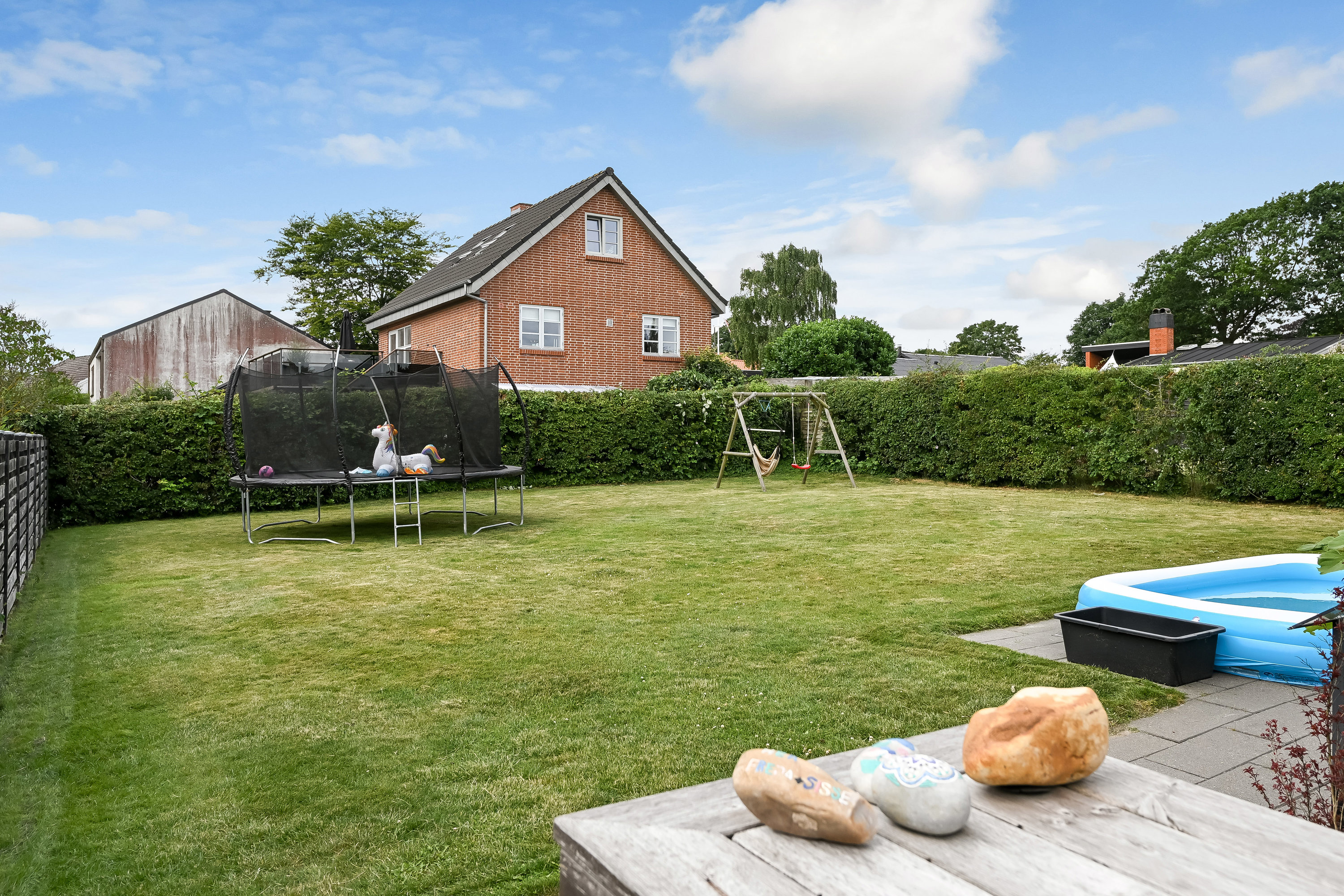 Fremhævet have billede i fuldskærmstilstand. Billede af Søndergårds Alle 10, 6700 Esbjerg