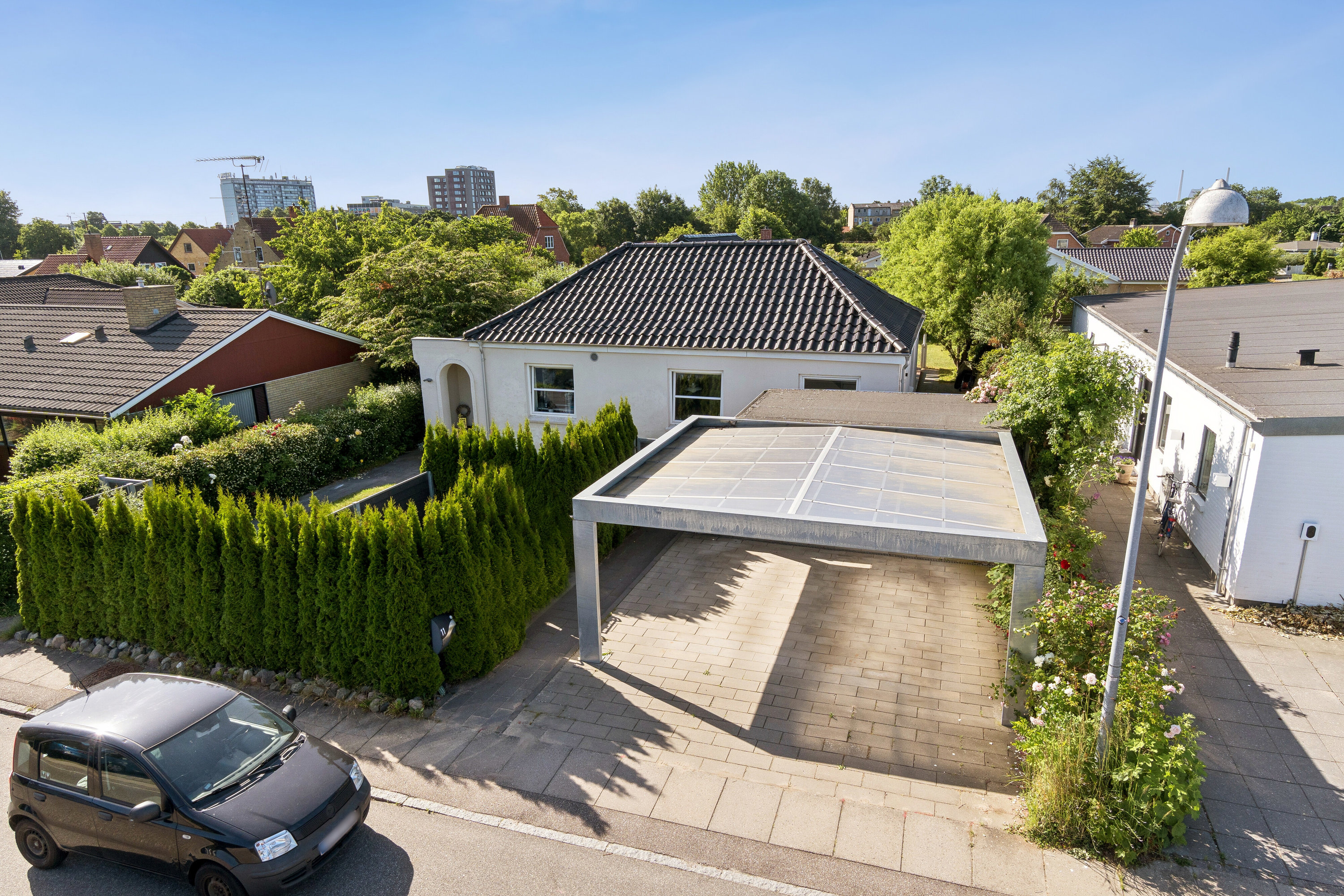 Fremhævet carport billede i fuldskærmstilstand. Billede af Hectors Alle 11, 2650 Hvidovre
