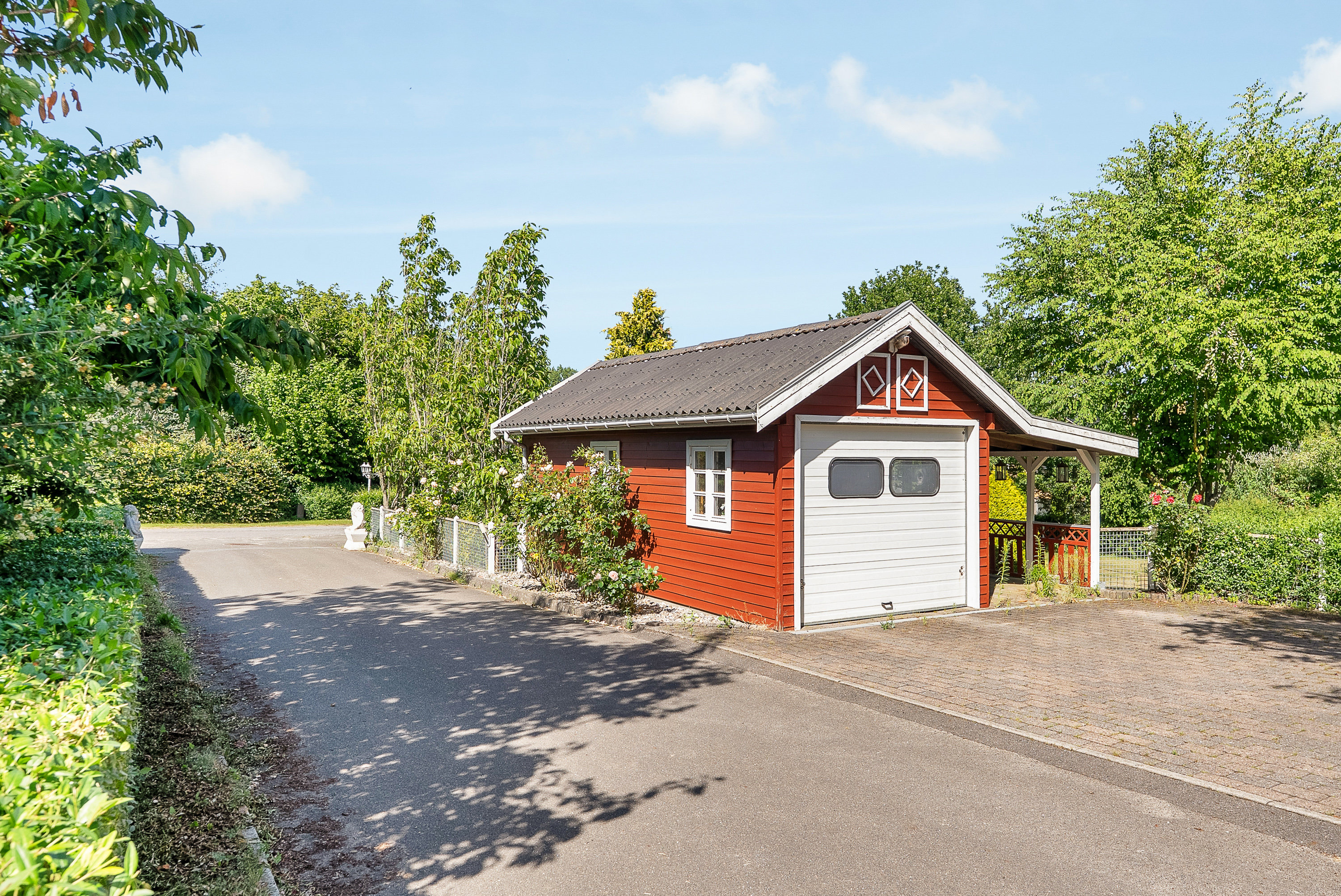 Fremhævet garage billede i fuldskærmstilstand. Billede af Husemosevej 13, Spedsbjerg, 5491 Blommenslyst