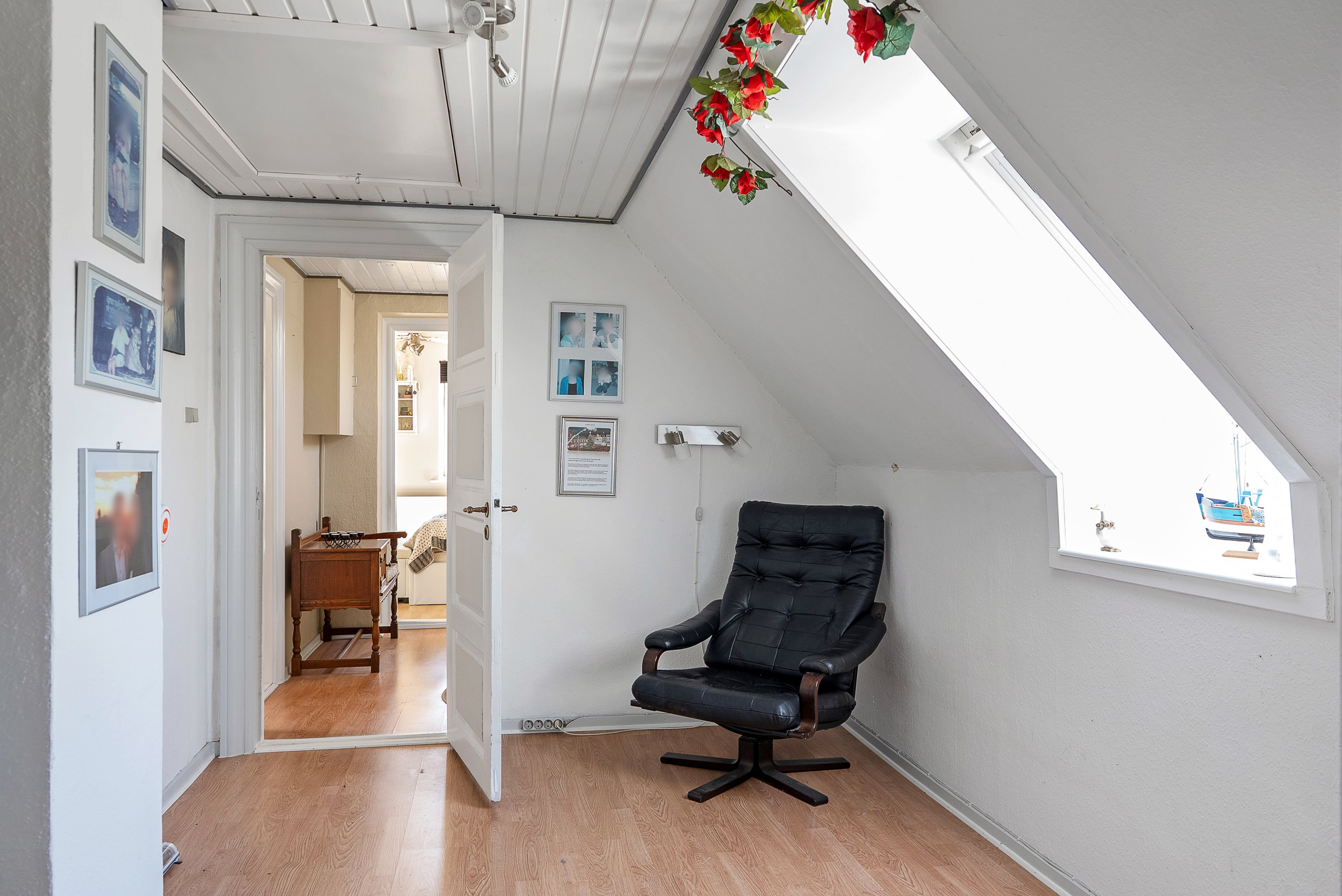 Fremhævet gang billede i fuldskærmstilstand. Billede af Husemosevej 13, Spedsbjerg, 5491 Blommenslyst