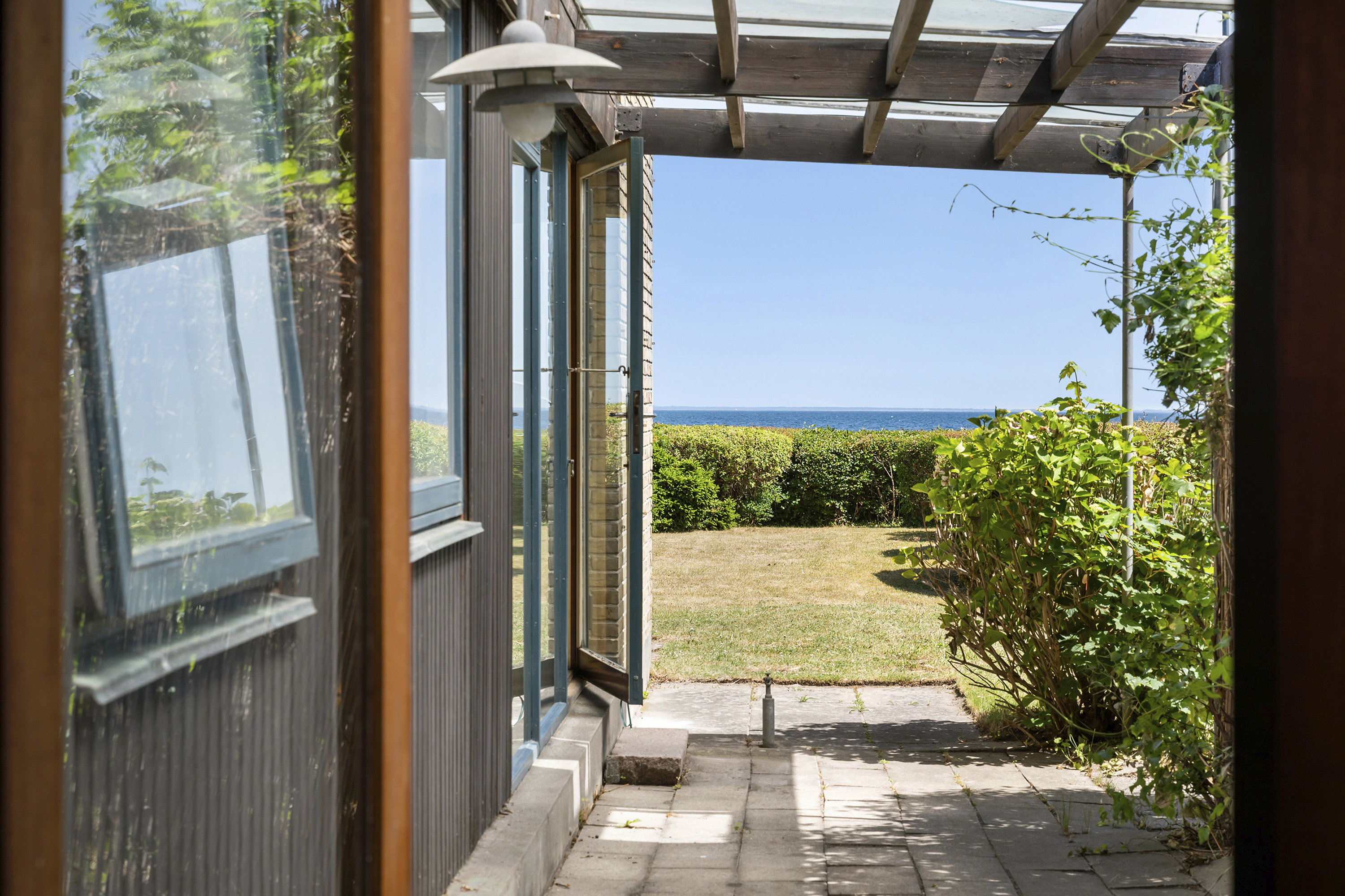 Fremhævet område billede i fuldskærmstilstand. Billede af Strandvejen 308A, 2930 Klampenborg
