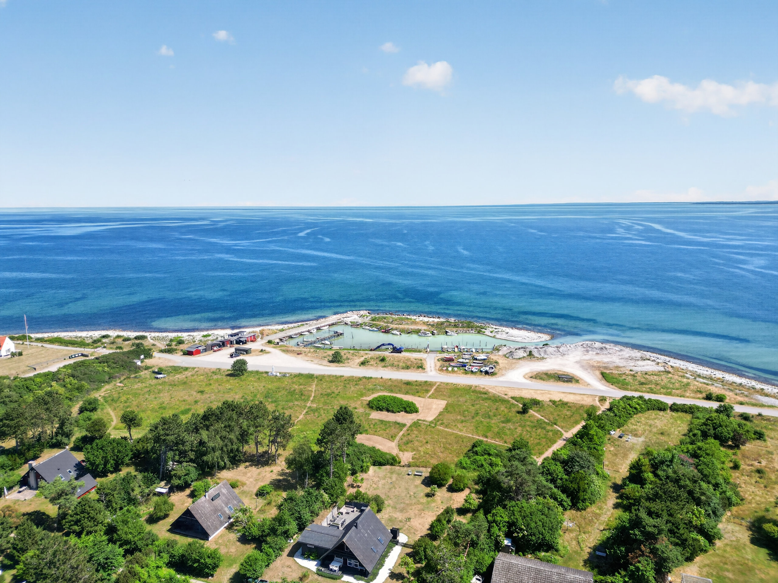 Fremhævet luftfoto billede i fuldskærmstilstand. Billede af Lærkeengen 1, Klint, 4500 Nykøbing Sj