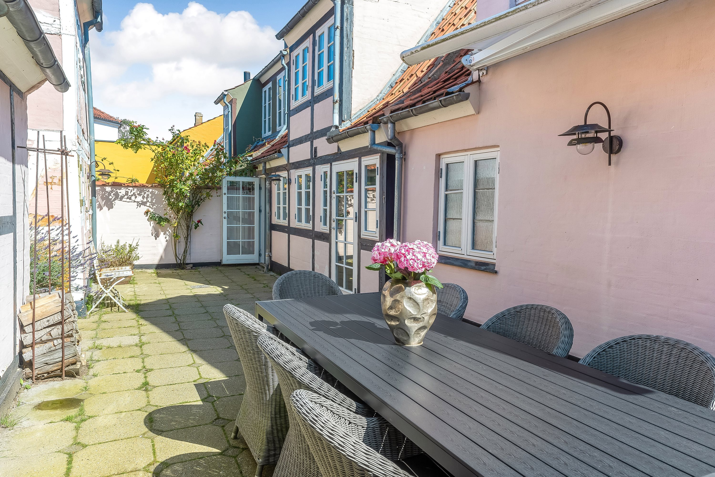 Fremhævet terrasse billede i fuldskærmstilstand. Billede af Bangs Boder 15, 5000 Odense C