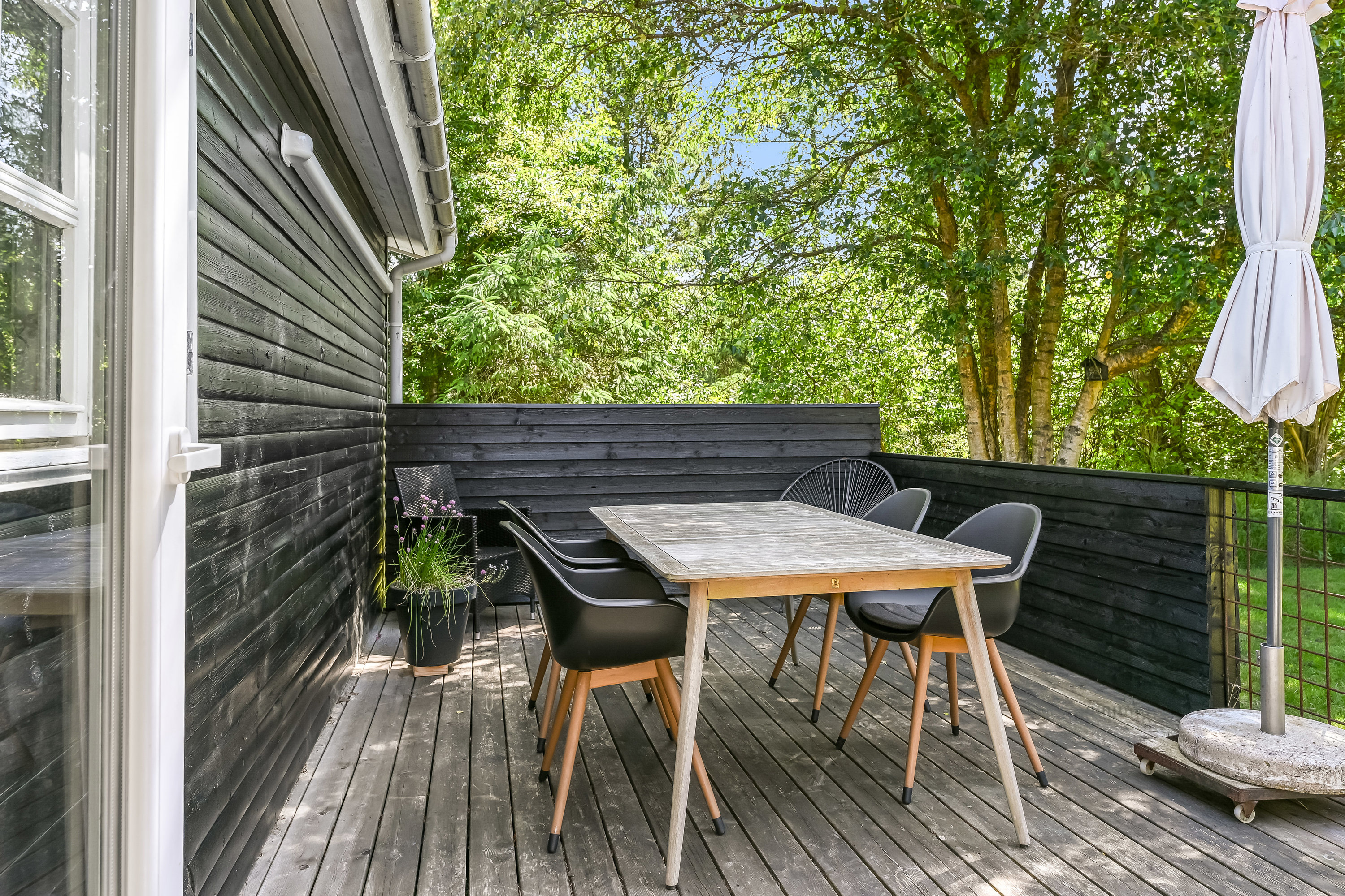 Fremhævet terrasse billede i fuldskærmstilstand. Billede af Toftevej 14, Ho, 6857 Blåvand