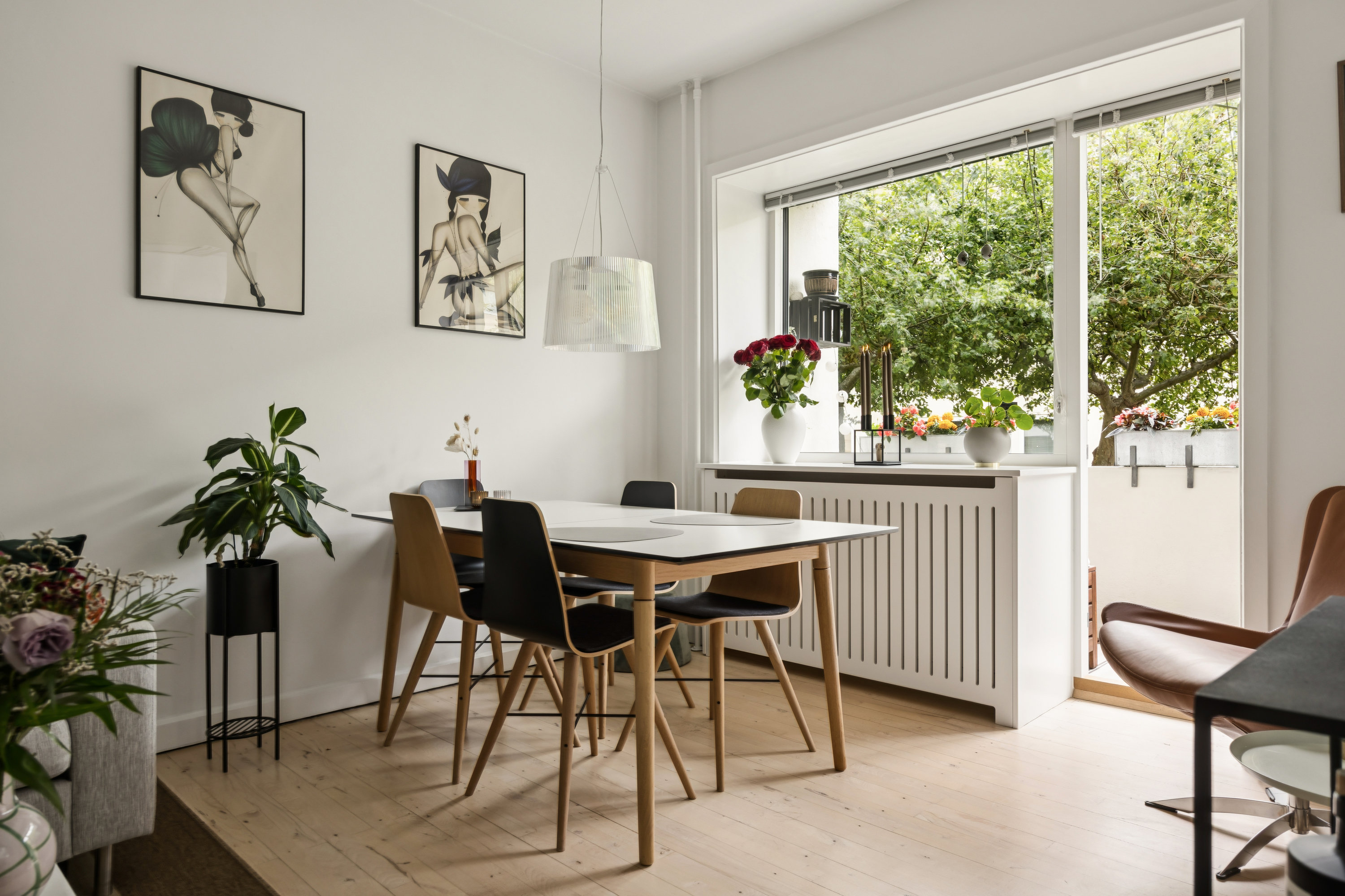 Fremhævet stue billede i fuldskærmstilstand. Billede af C.F. Richs Vej 118, st. tv., 2000 Frederiksberg