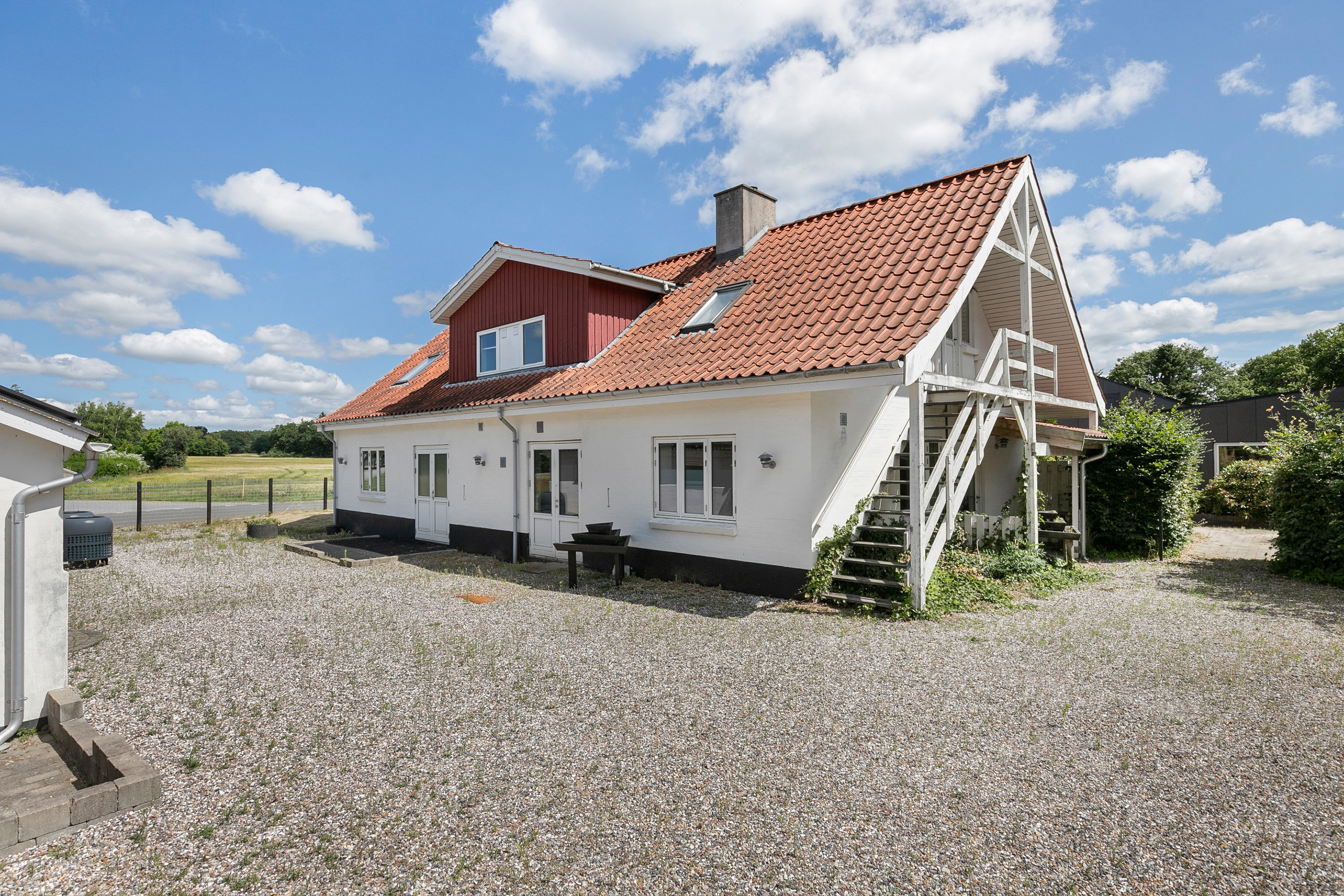 Fremhævet facade billede i fuldskærmstilstand. Billede af Vester Søttrup Vej 36, Søttrup, 9600 Aars