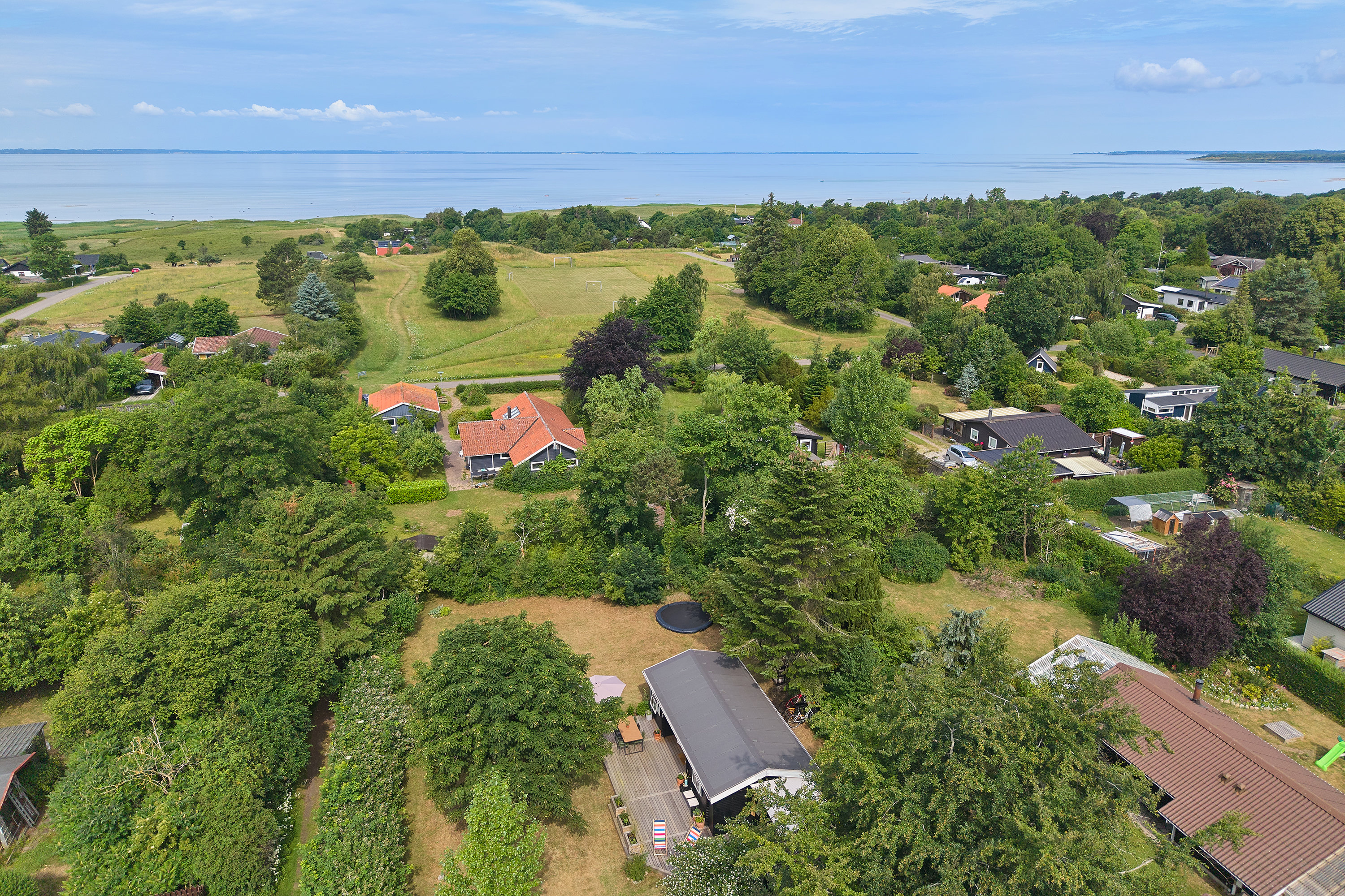 Fremhævet ejendommen billede i fuldskærmstilstand. Billede af Lillevangsvej 29, Over Draaby Strand, 3630 Jægerspris