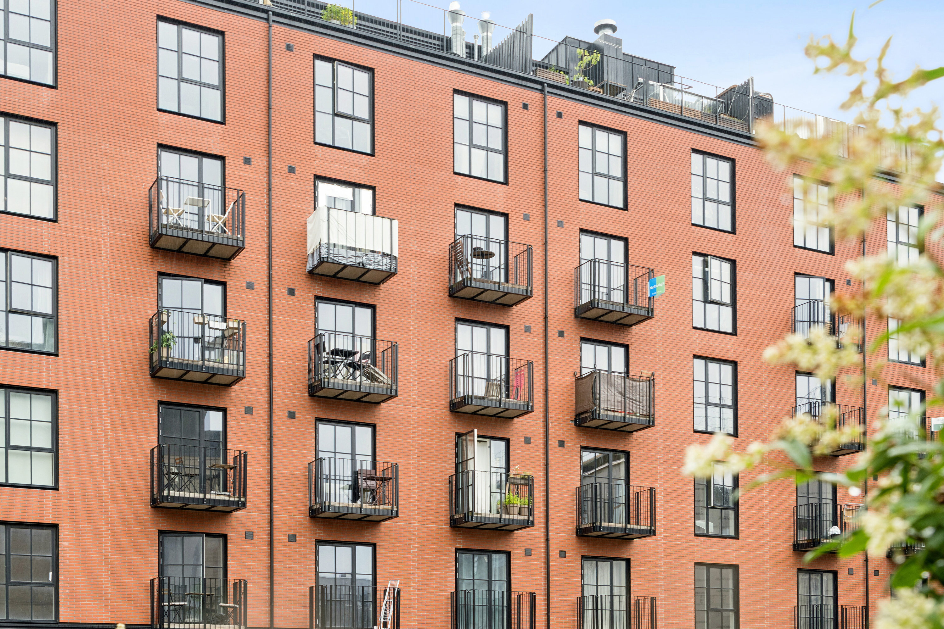 Fremhævet facade billede i fuldskærmstilstand. Billede af Ved Amagerbanen 31B, 2. 1., 2300 København S