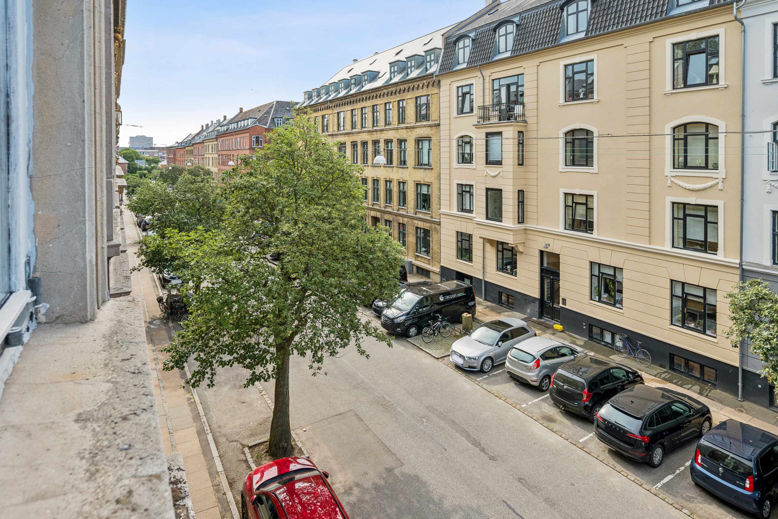 Fremhævet andet billede i fuldskærmstilstand. Billede af Hollændervej 26, 2. tv., 1855 Frederiksberg C