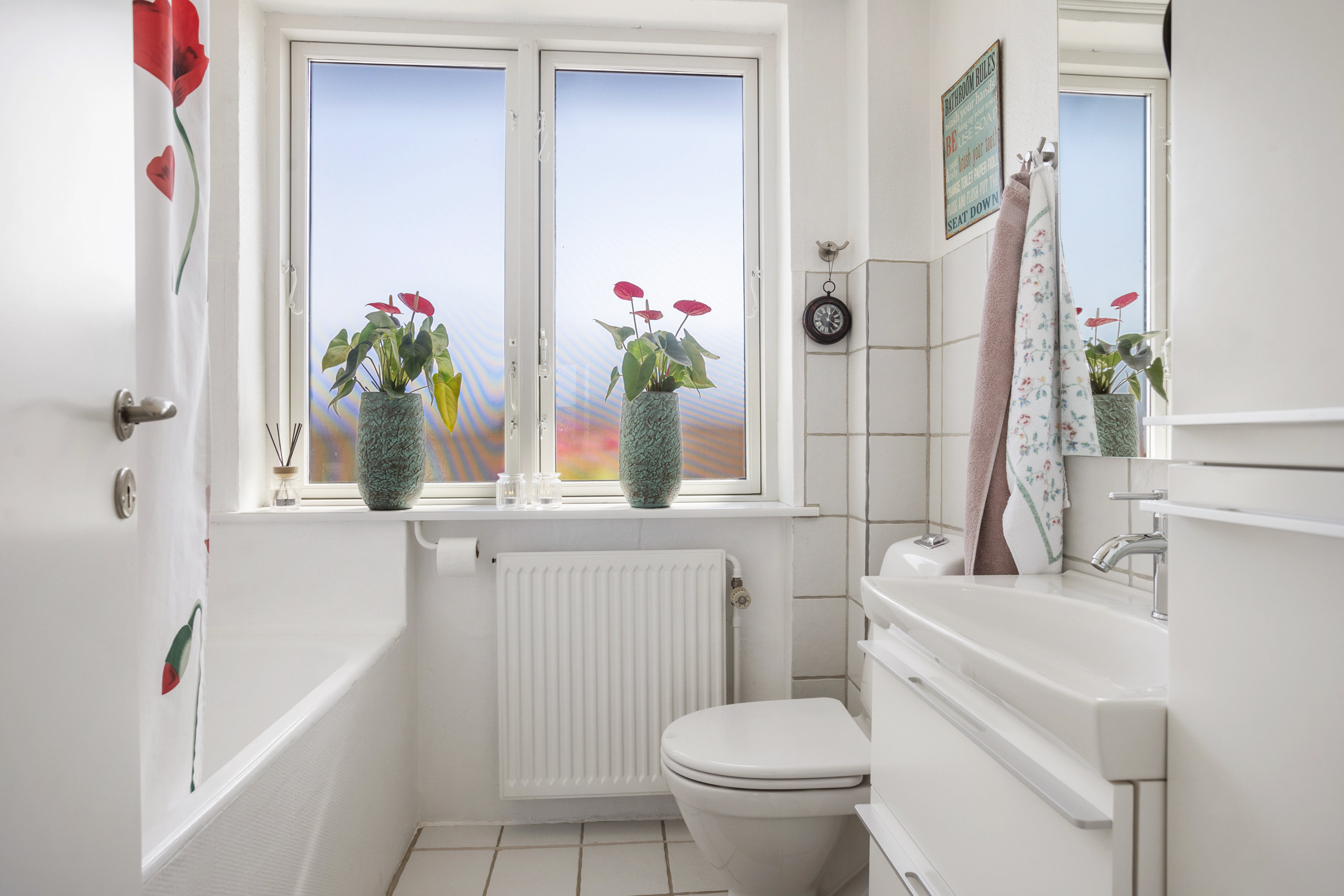 Fremhævet toilet billede i fuldskærmstilstand. Billede af Råholtvej 27, 9900 Frederikshavn