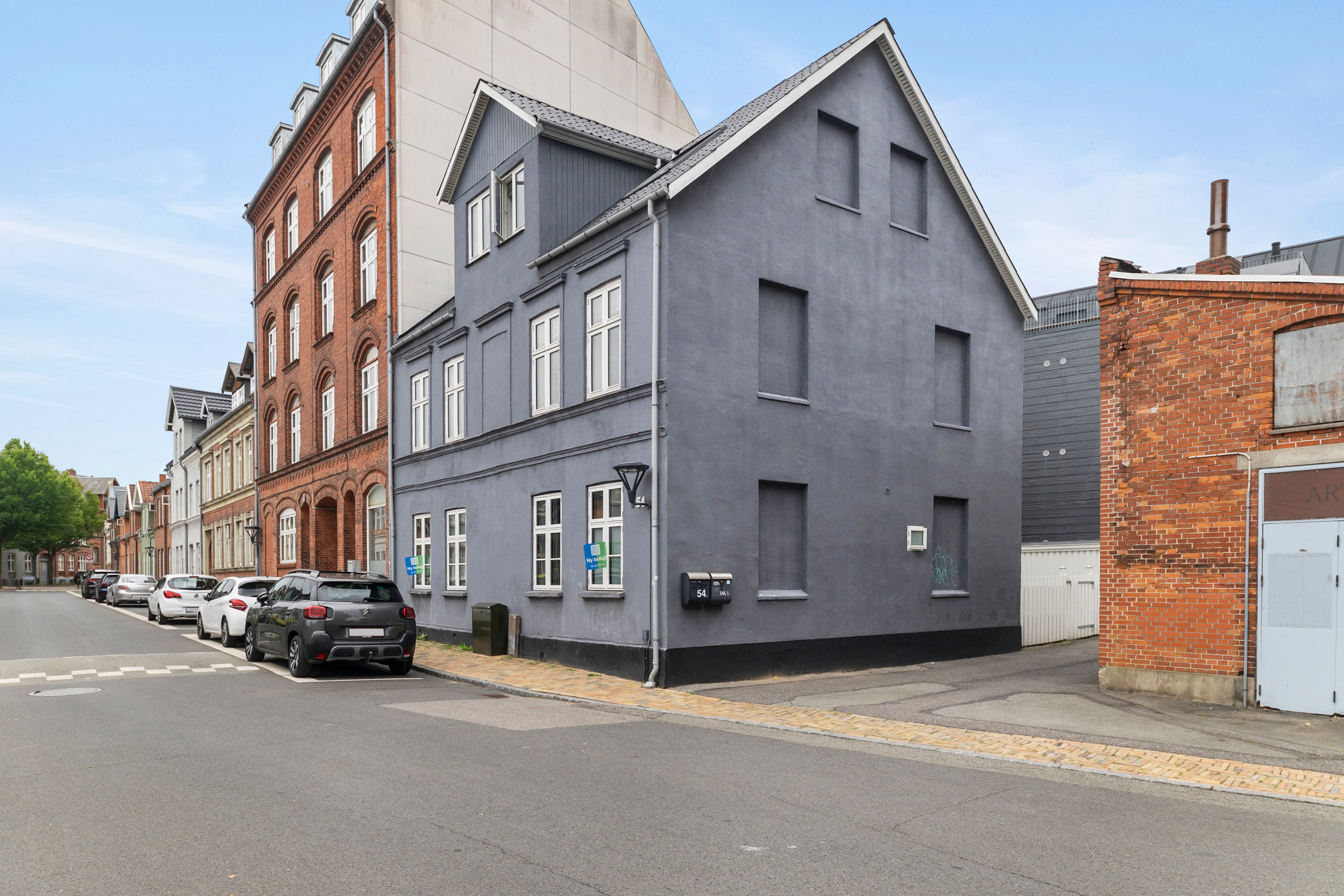 Fremhævet ejendommen billede i fuldskærmstilstand. Billede af Jens Benzons Gade 54A, st., 5000 Odense C