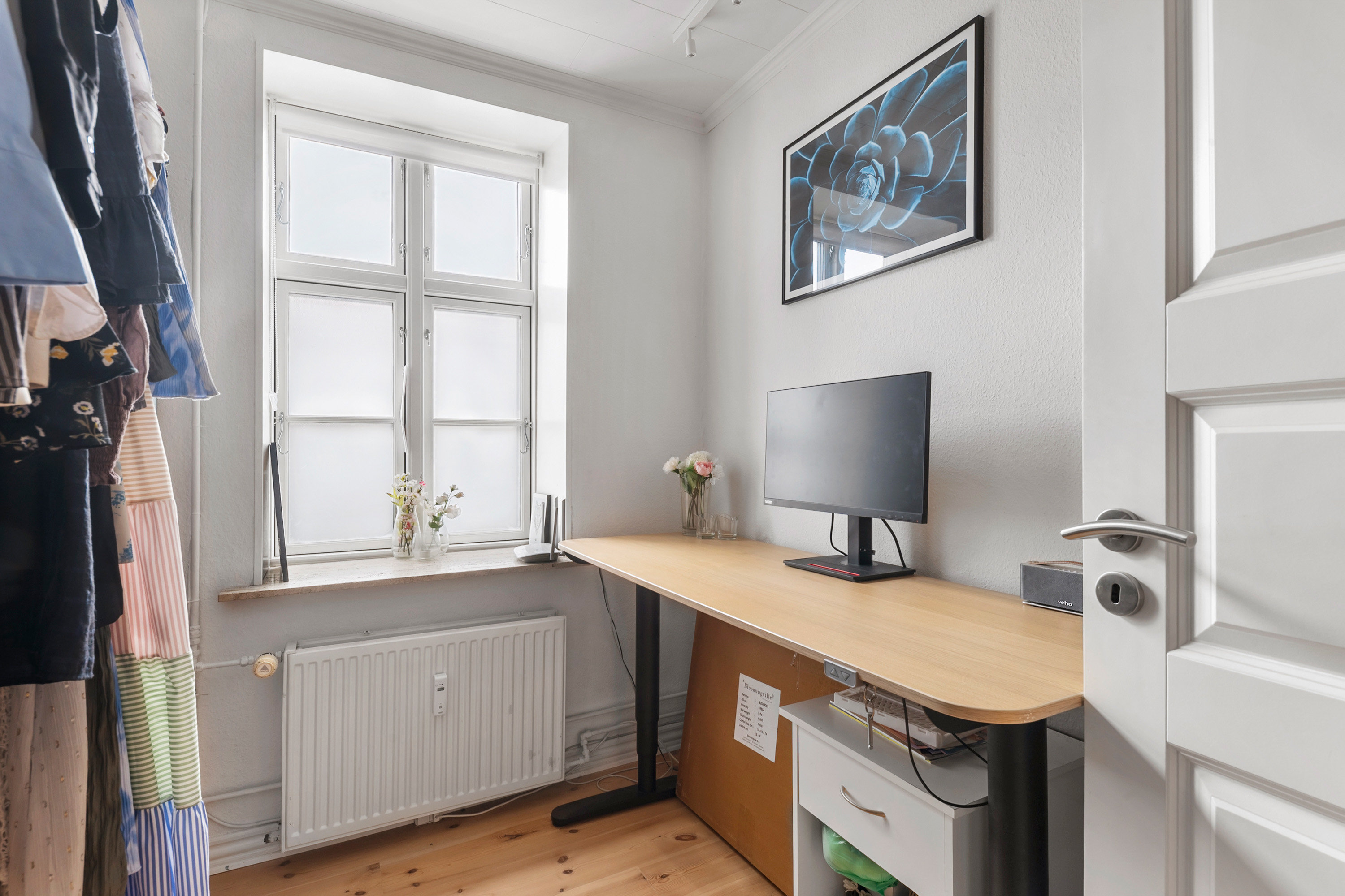 Fremhævet kontor billede i fuldskærmstilstand. Billede af Jens Benzons Gade 54A, st., 5000 Odense C