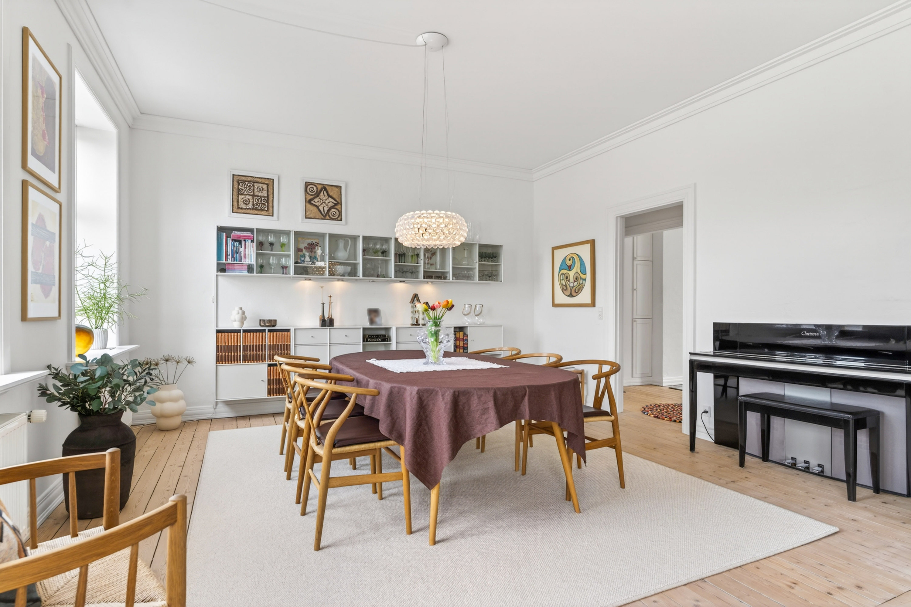 Fremhævet  billede i fuldskærmstilstand. Billede af John F. Kennedys Plads 4, 3. th., 9000 Aalborg