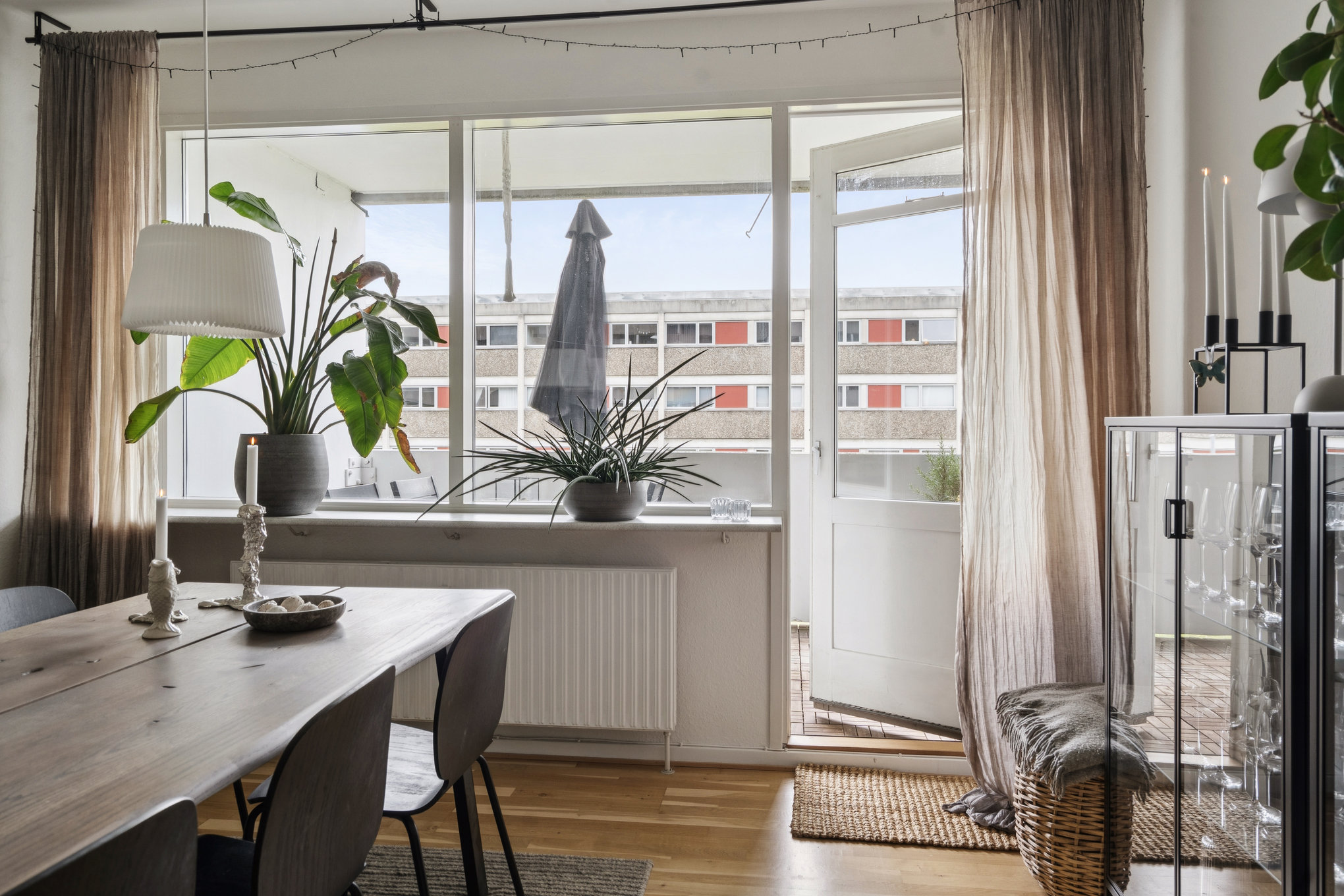 Fremhævet stue billede i fuldskærmstilstand. Billede af Mølletoften 8, st. tv., 8940 Randers SV