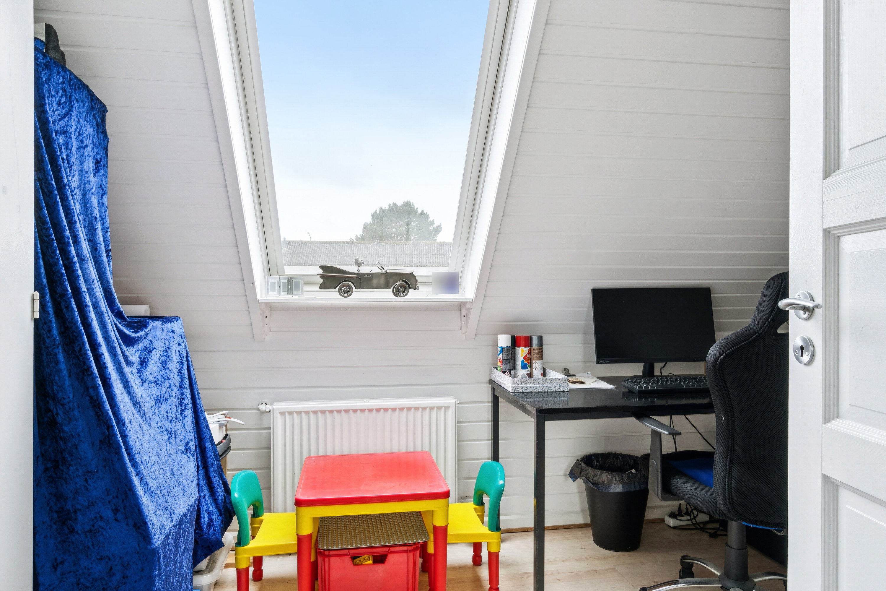Fremhævet arbejdsværelse billede i fuldskærmstilstand. Billede af Snedronningvej 18, 4200 Slagelse