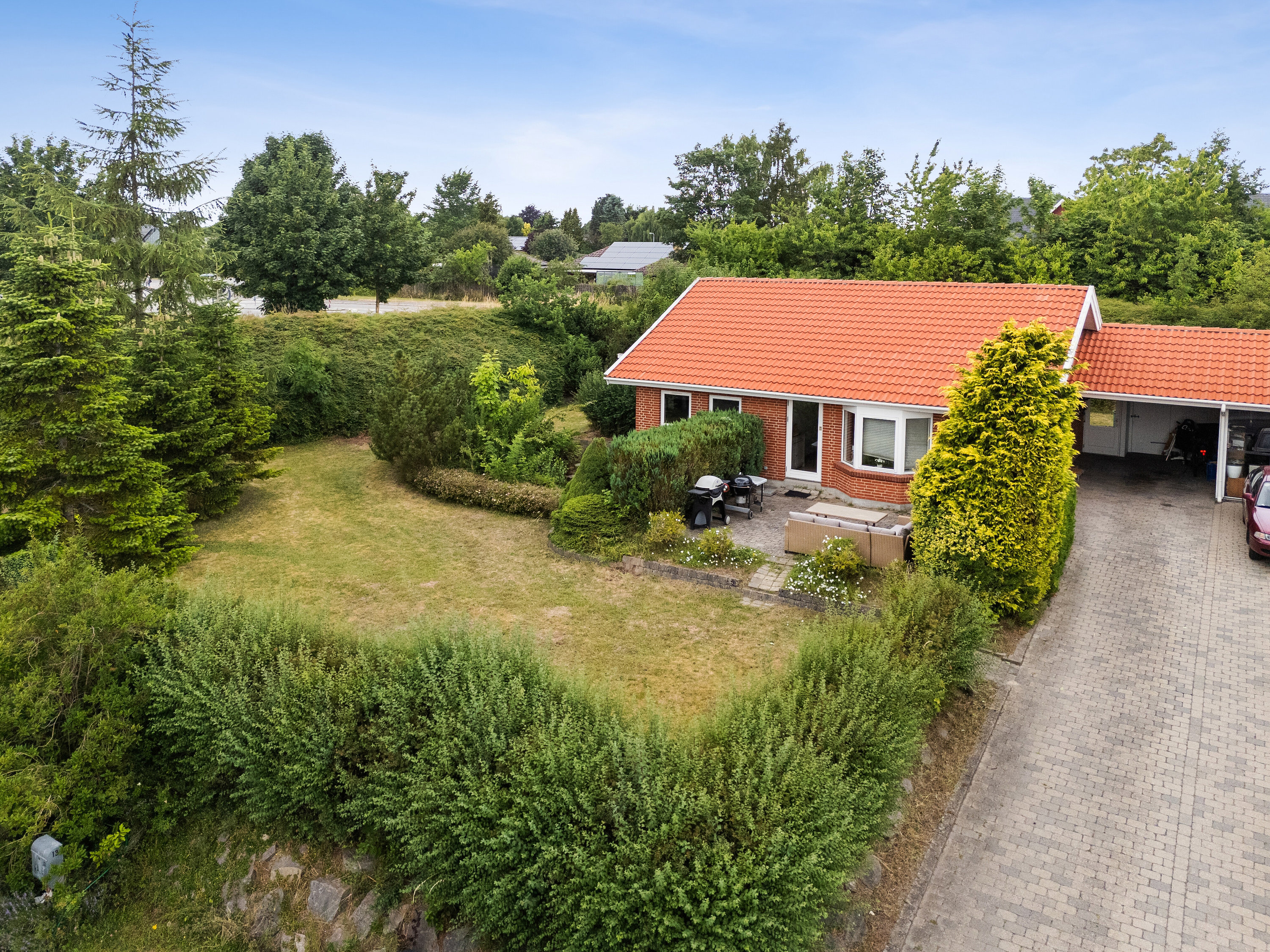 Fremhævet set fra vejen billede i fuldskærmstilstand. Billede af Ellegårdsvej 17, Fensmark, 4684 Holmegaard