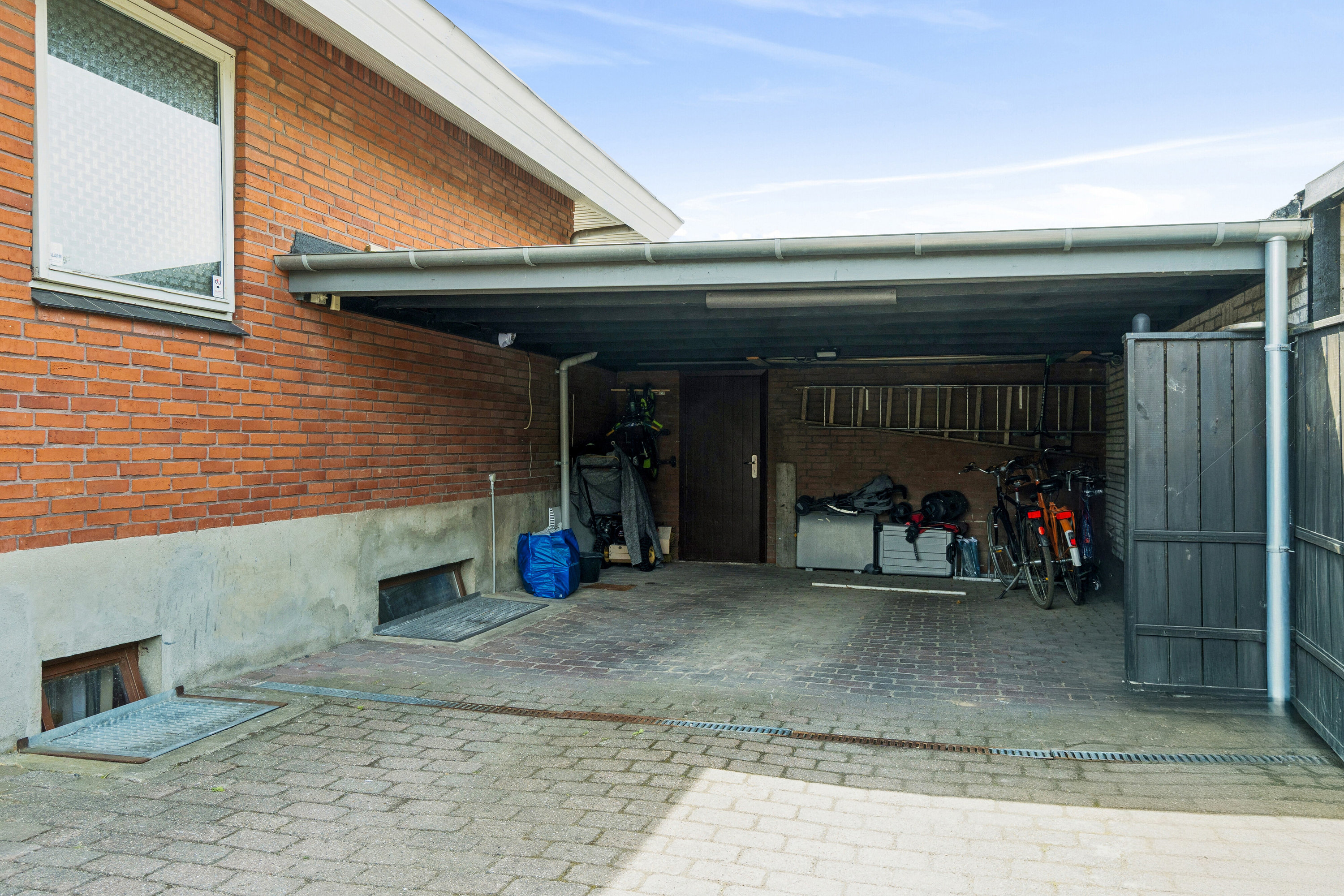 Fremhævet garage billede i fuldskærmstilstand. Billede af Valmuevej 7, 4200 Slagelse