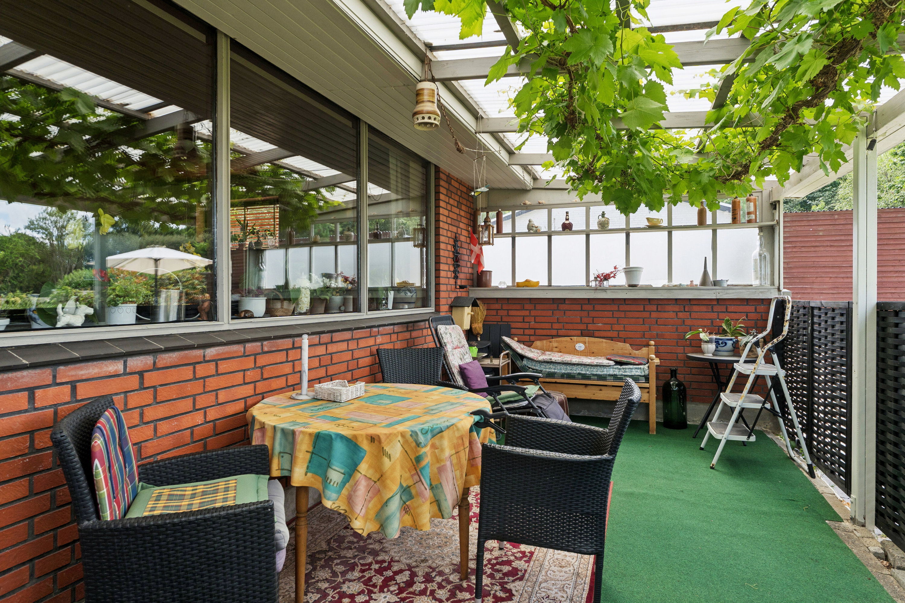 Fremhævet overdækket terrasse billede i fuldskærmstilstand. Billede af Skovbrynet 6, 8620 Kjellerup