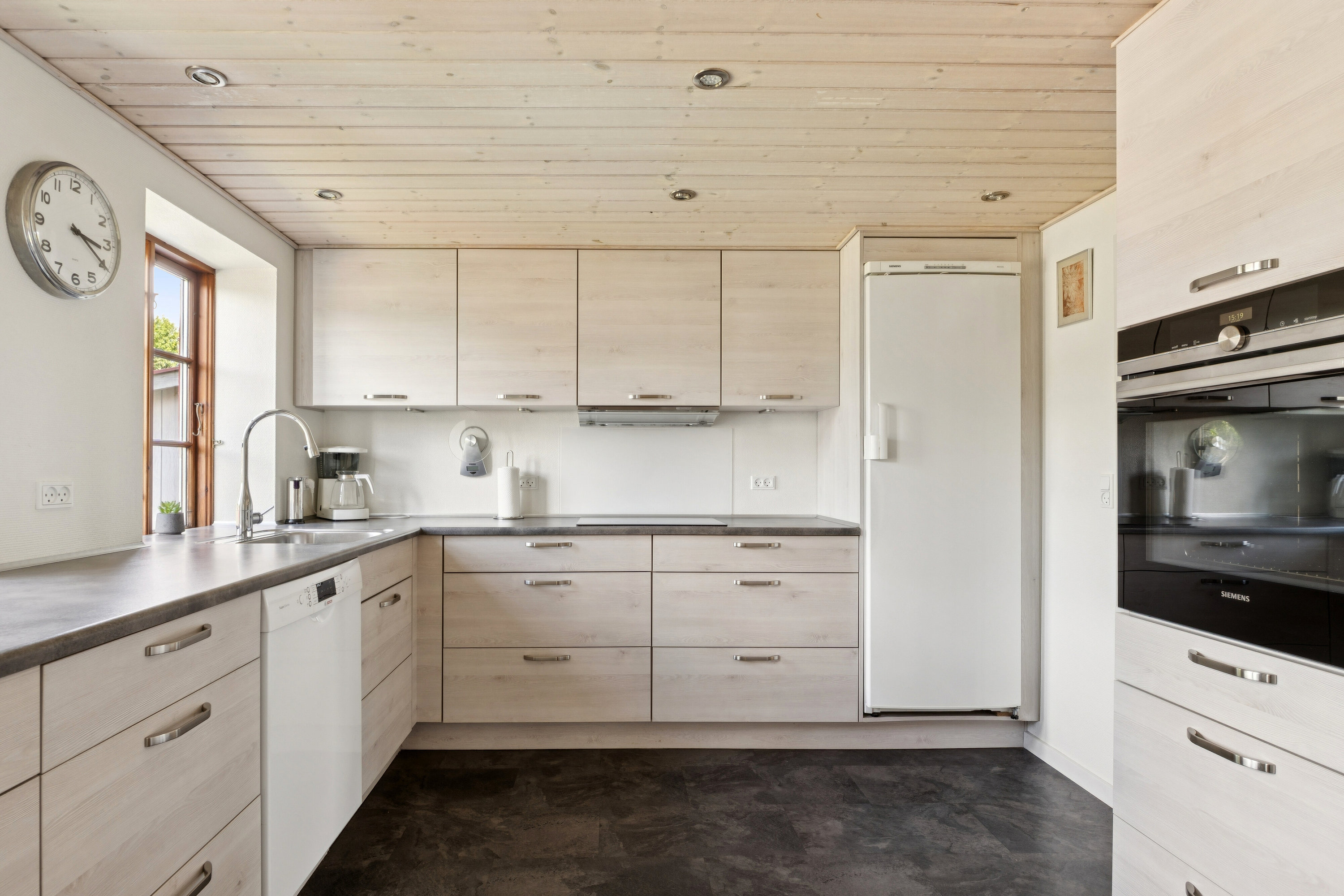 Slussi 2, Levring, 8620 Kjellerup