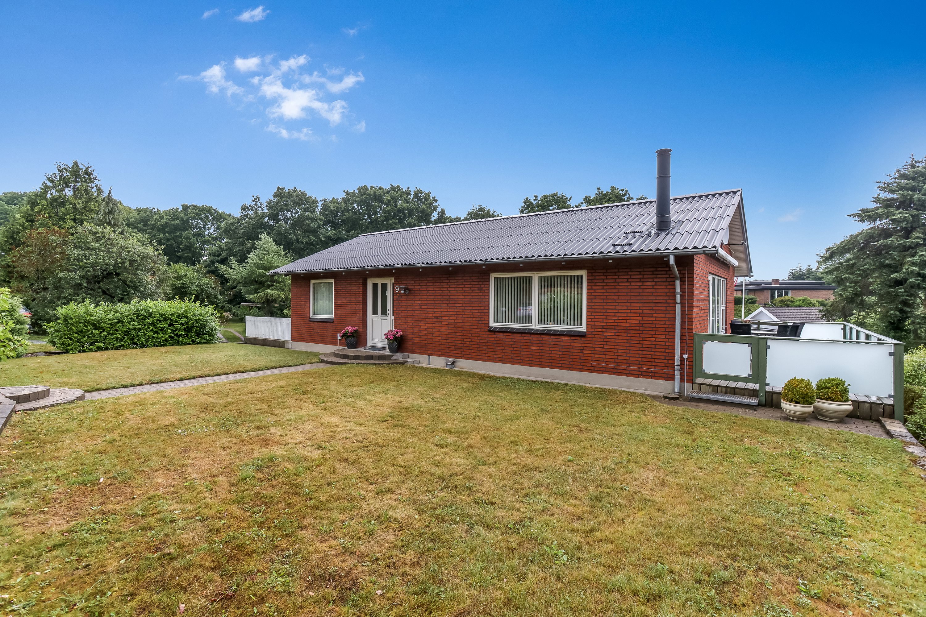 Fremhævet ejendommen billede i fuldskærmstilstand. Billede af H.C.Andersens Vej 9, 8600 Silkeborg