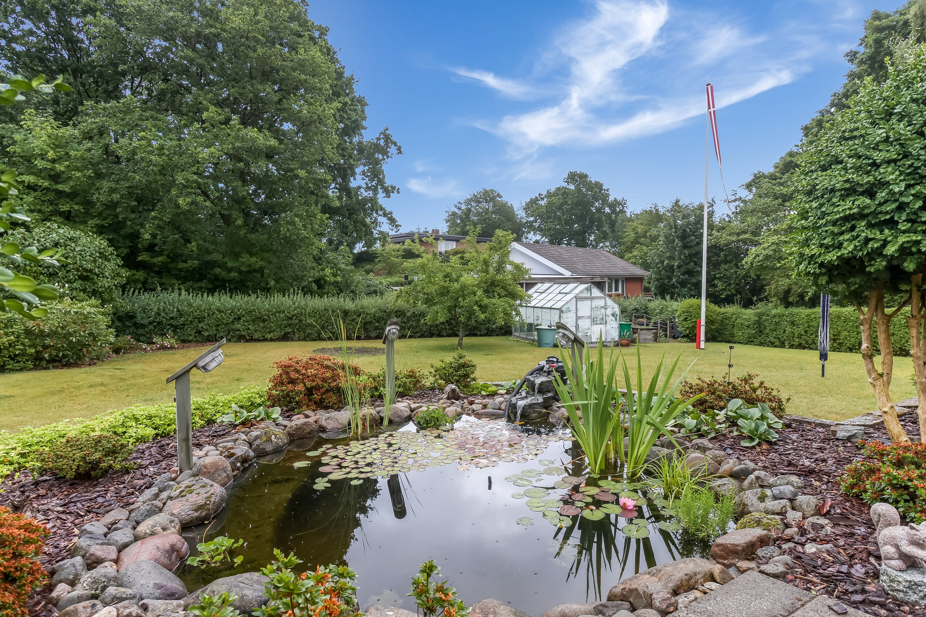 Miniaturebillede 2: ejendommen. Billede af H.C.Andersens Vej 9, 8600 Silkeborg