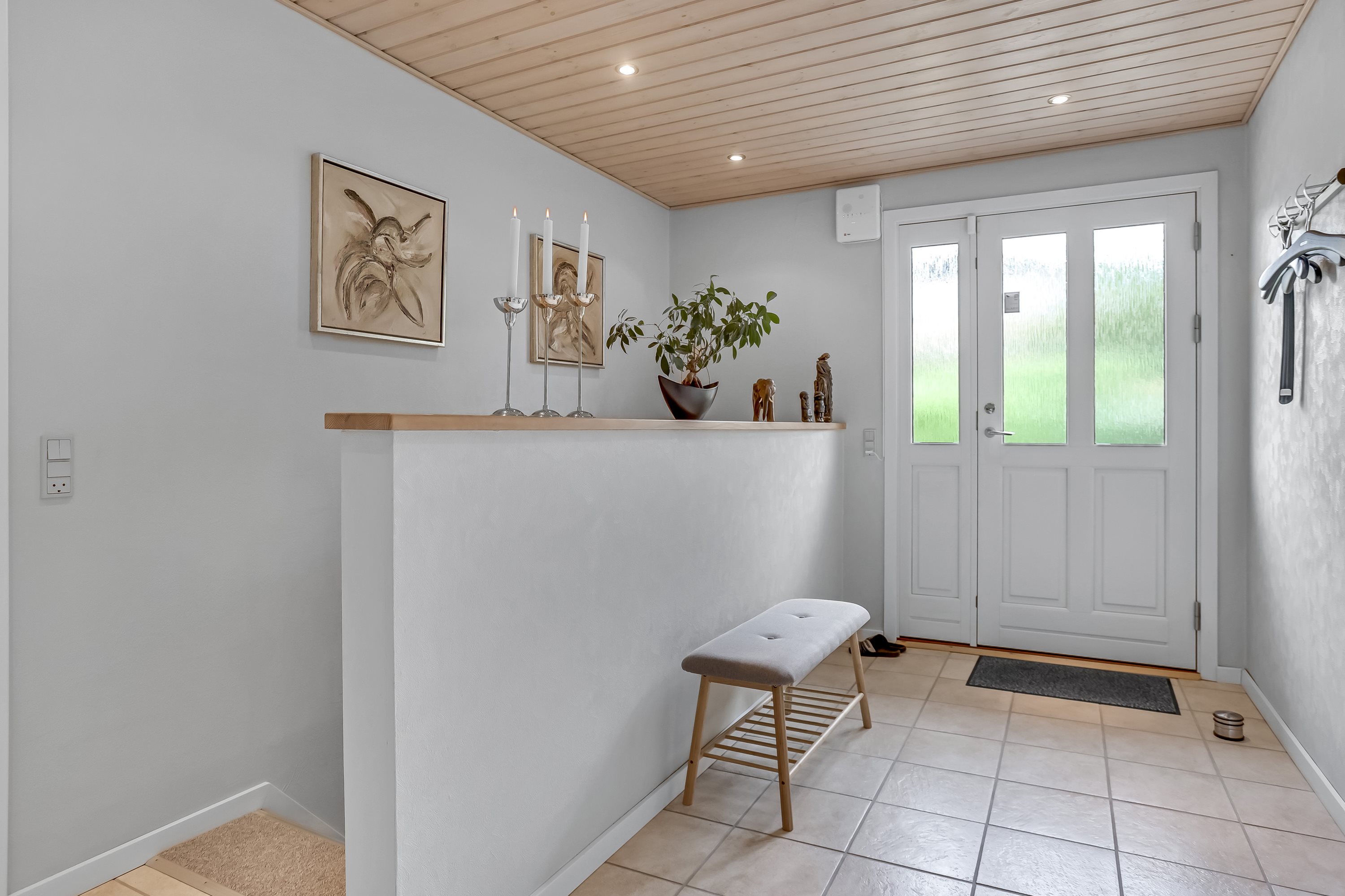 Fremhævet entré billede i fuldskærmstilstand. Billede af H.C.Andersens Vej 9, 8600 Silkeborg