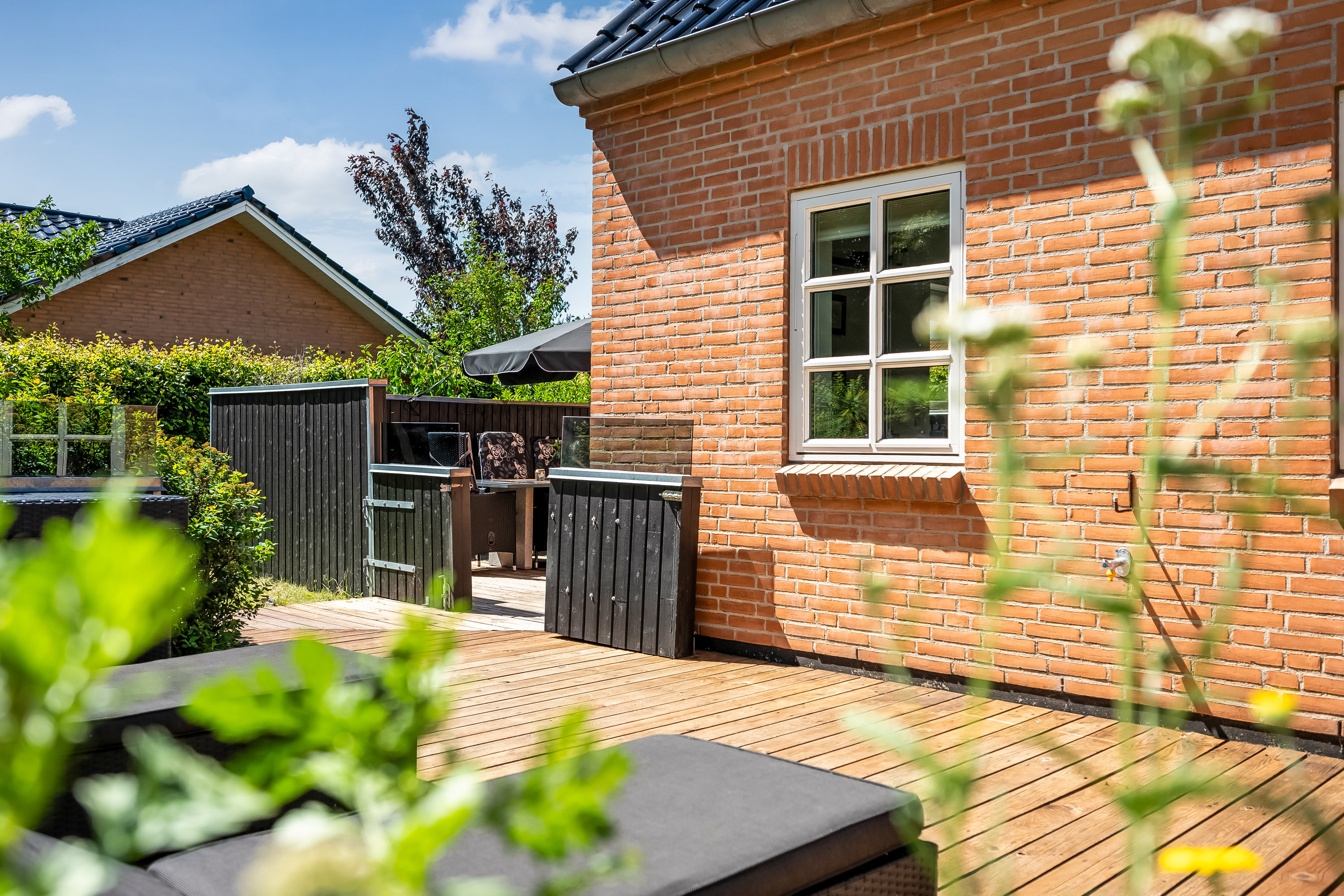 Fremhævet terrasse billede i fuldskærmstilstand. Billede af Hyldehaven 19, 6800 Varde