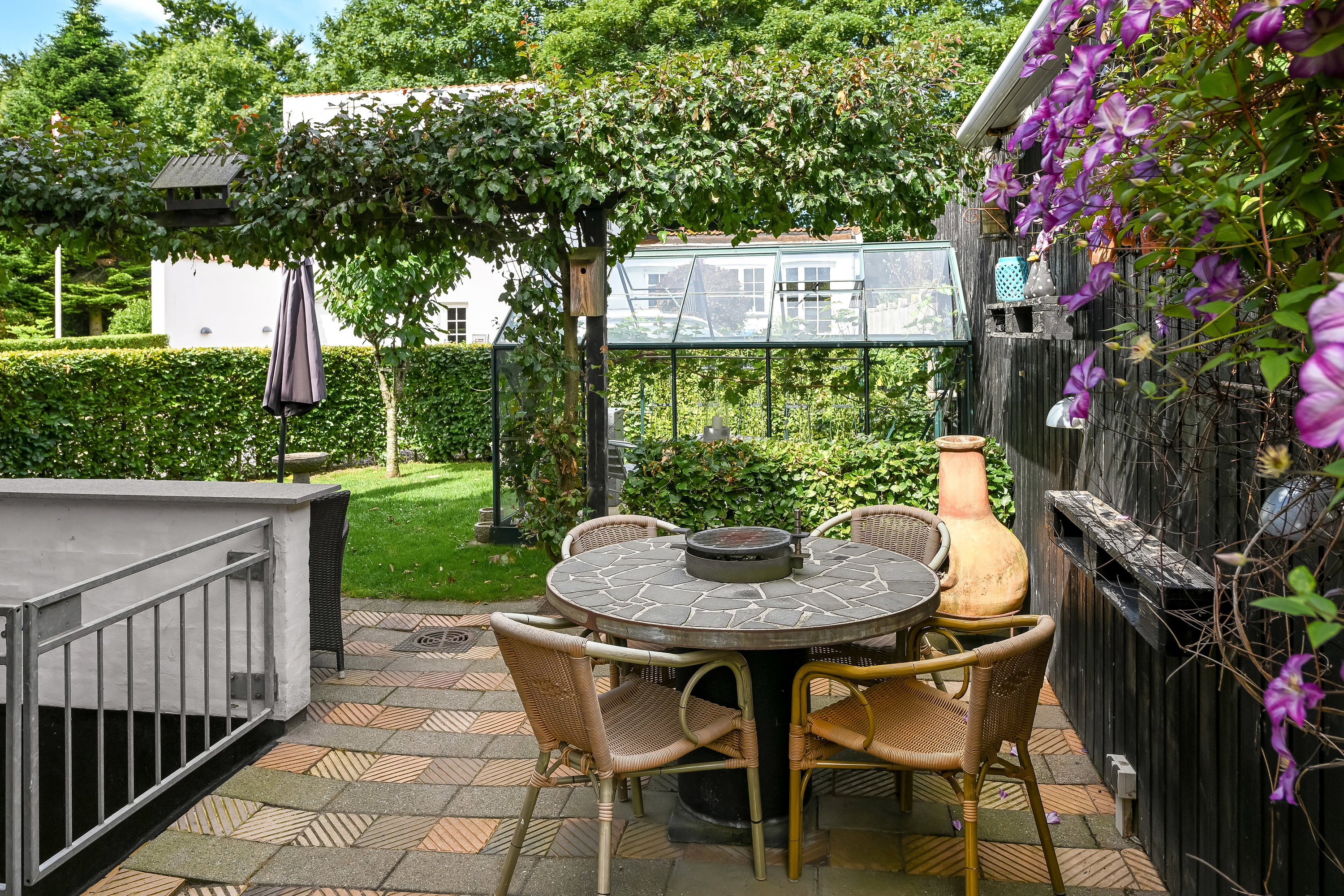 Fremhævet terrasse billede i fuldskærmstilstand. Billede af Østervinge 24, +24A., 6700 Esbjerg