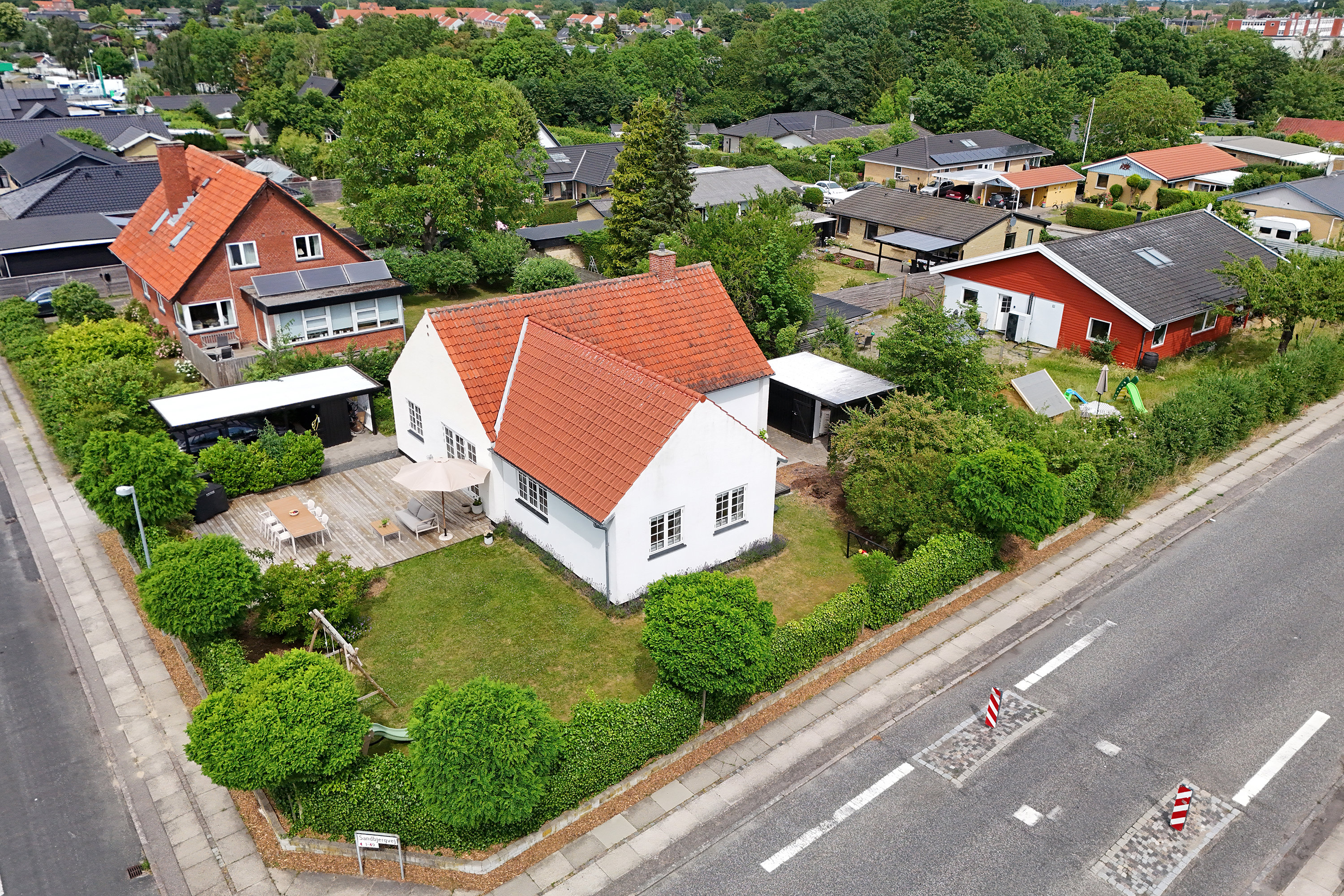 Fremhævet luftfoto billede i fuldskærmstilstand. Billede af Sandbjergvej 49, 2740 Skovlunde