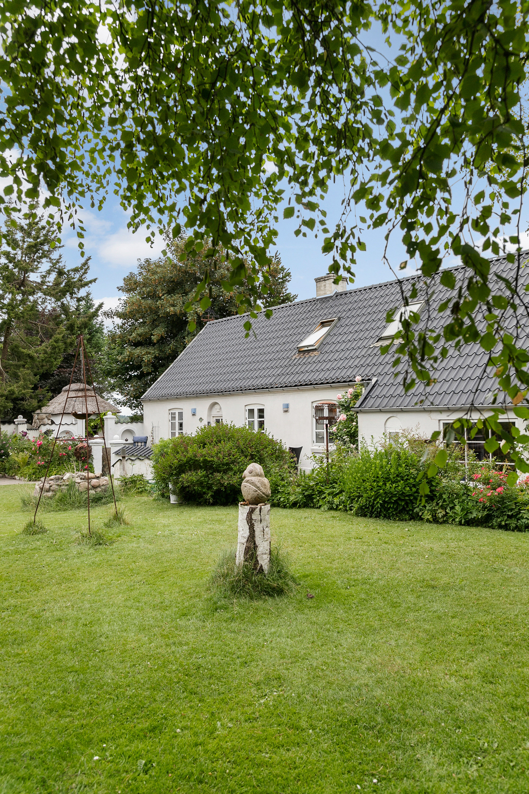 Fremhævet facade billede i fuldskærmstilstand. Billede af Slettestrandvej 28, Hjortdal, 9690 Fjerritslev