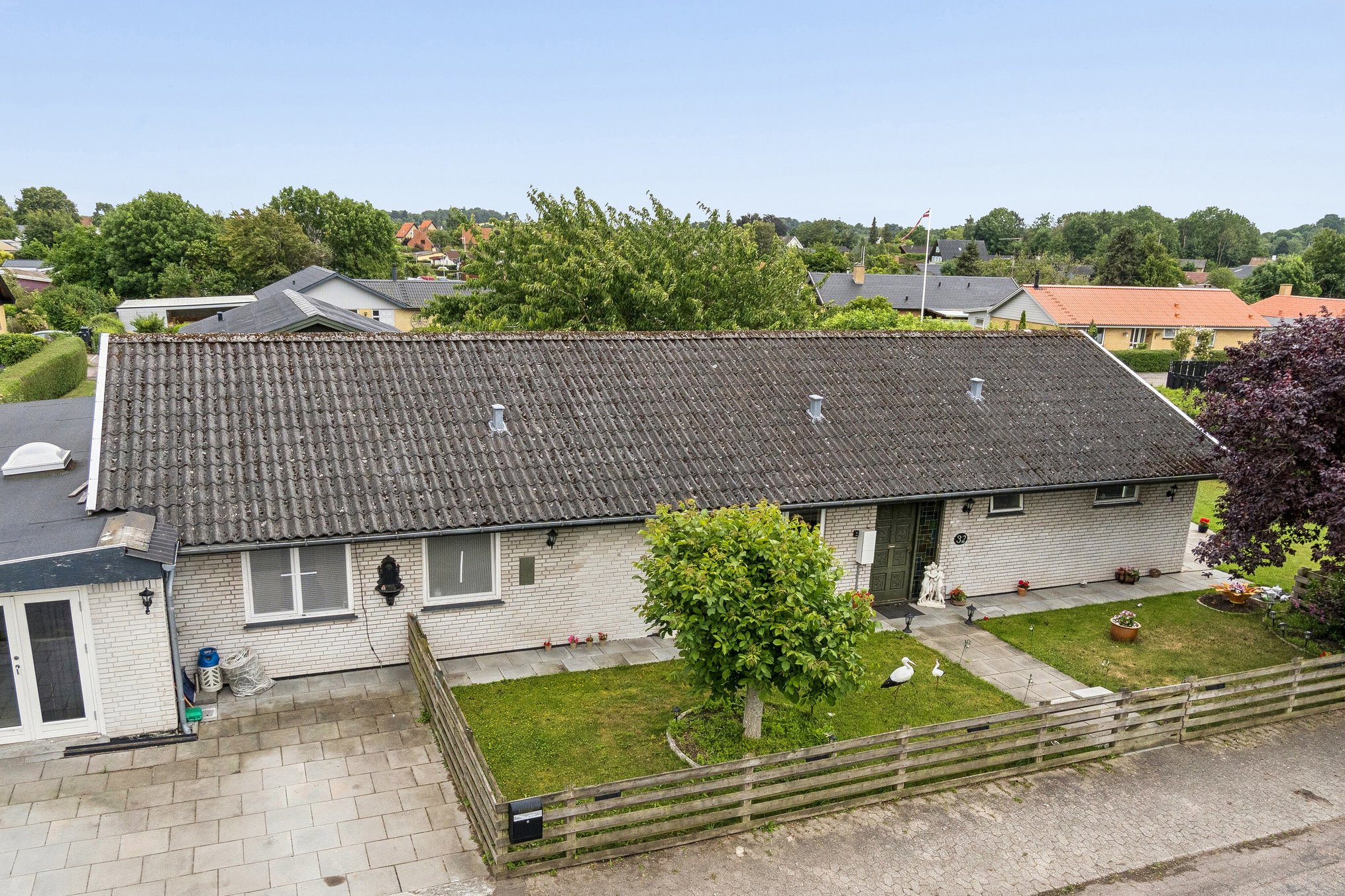 Fremhævet set fra vejen billede i fuldskærmstilstand. Billede af Thorsvej 32, Kregme, 3300 Frederiksværk