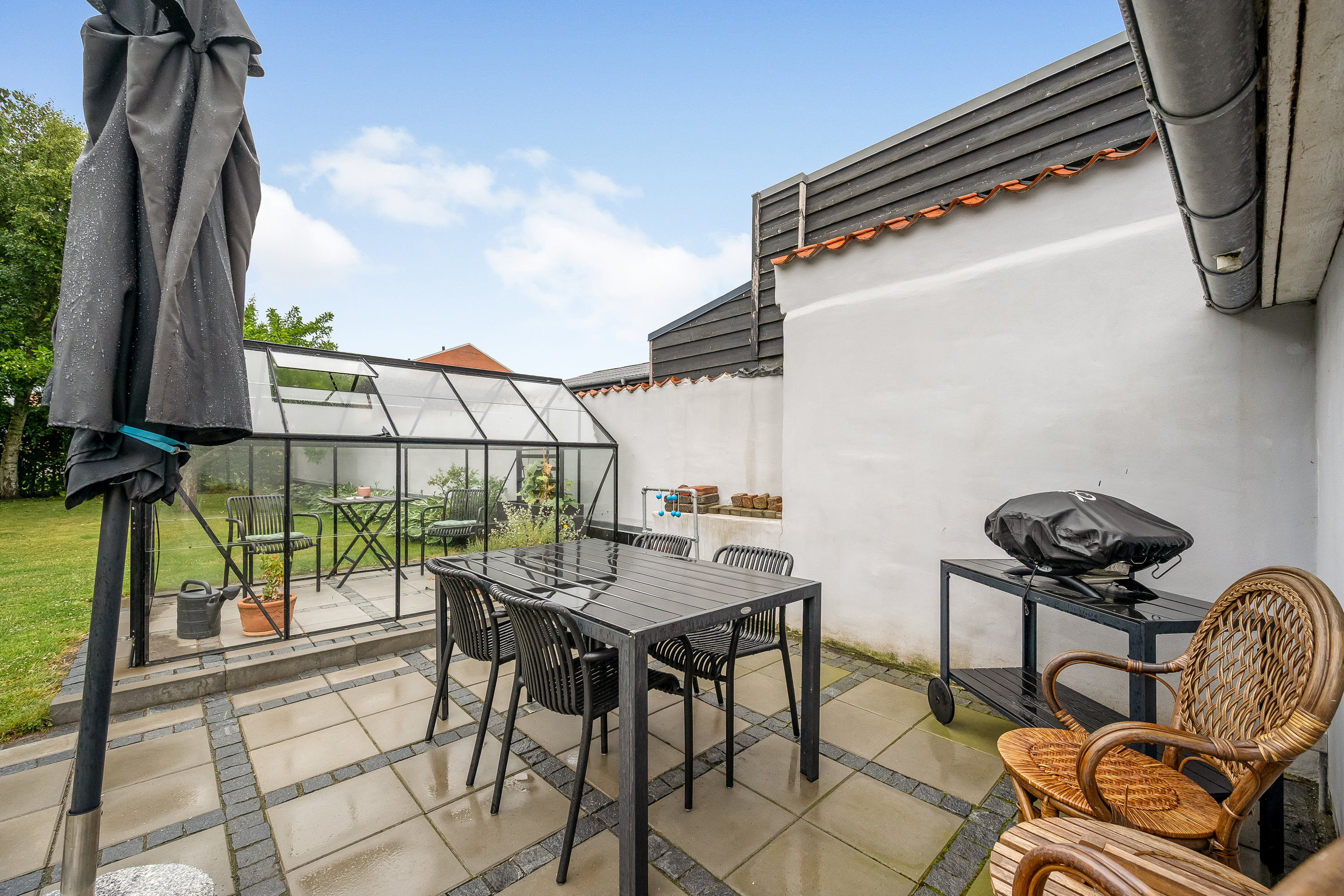 Fremhævet terrasse billede i fuldskærmstilstand. Billede af Kongevejen 25, 6950 Ringkøbing